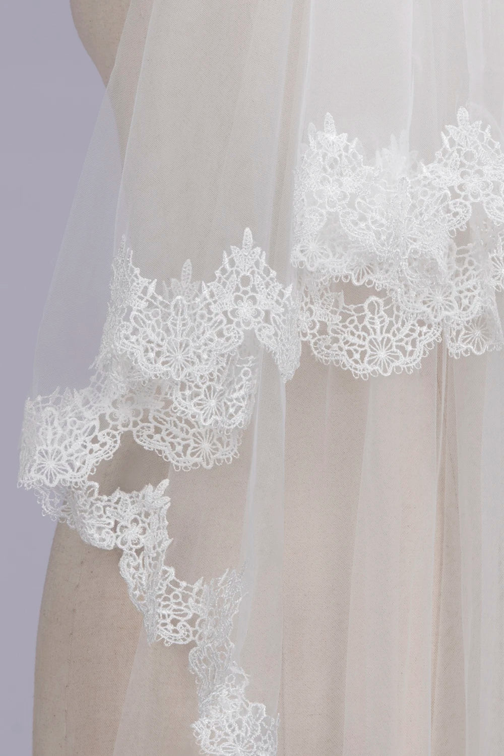 1.5 Meters Two Layers Soft Tulle Ivory Lace Edge Short Wedding Bridal Veils With Comb Wedding Accessories