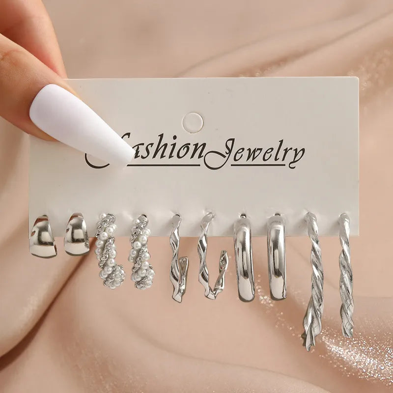 17KM Pearl Twist Hoop Earrings Set Butterfly Acrylic Dangle Earrings for Women Metal Hollow Gold Plated Earring Cartoon Jewelry No.34 CS5446925