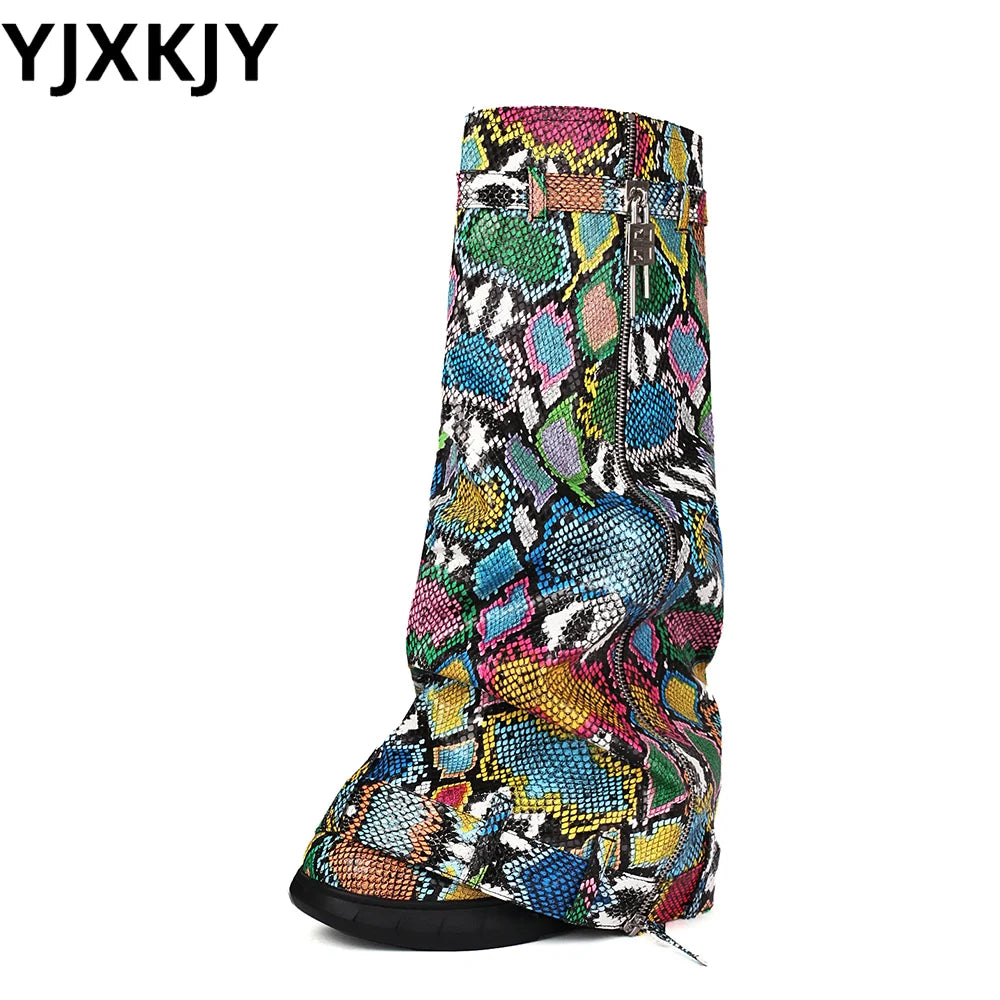 2024 Autumn New Arrival Women's Winter Fashion Colorful Loose Chimney Pipe Wedges Zipper Knee Snake Pattern Large Boot