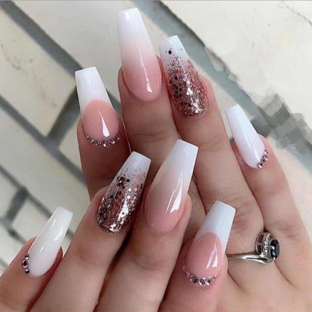 24Pcs Christmas Exclusive False Nails Wearable Long Xmas Style Fake Nails Elk Snowflake Design Full Cover Press on Nail tips 2273