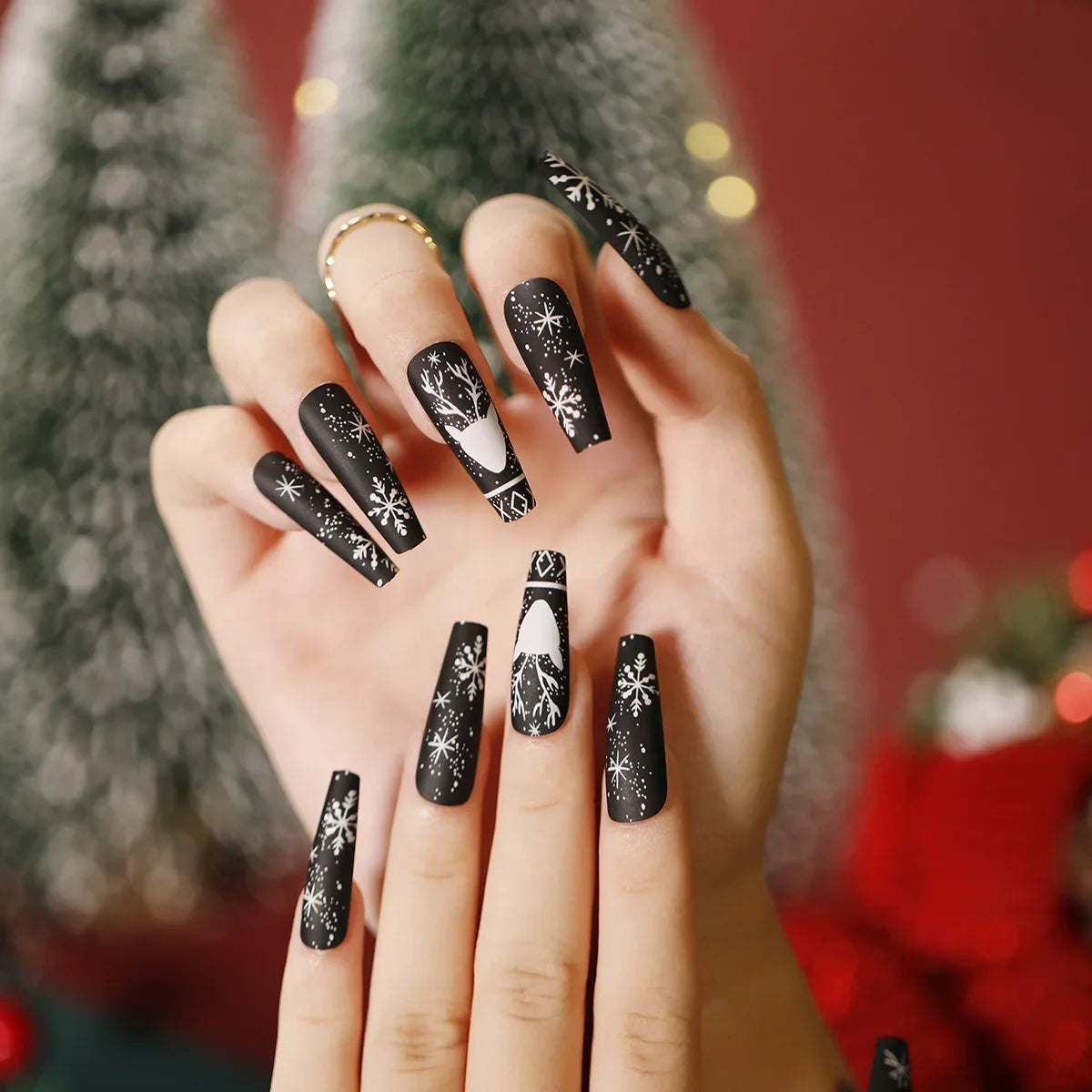 24Pcs Christmas New Purple Rabbit Cute Short False Nails Tips Snowman Elk Pattern Design Wearable Fake Nails Press On Nail Art JP1295