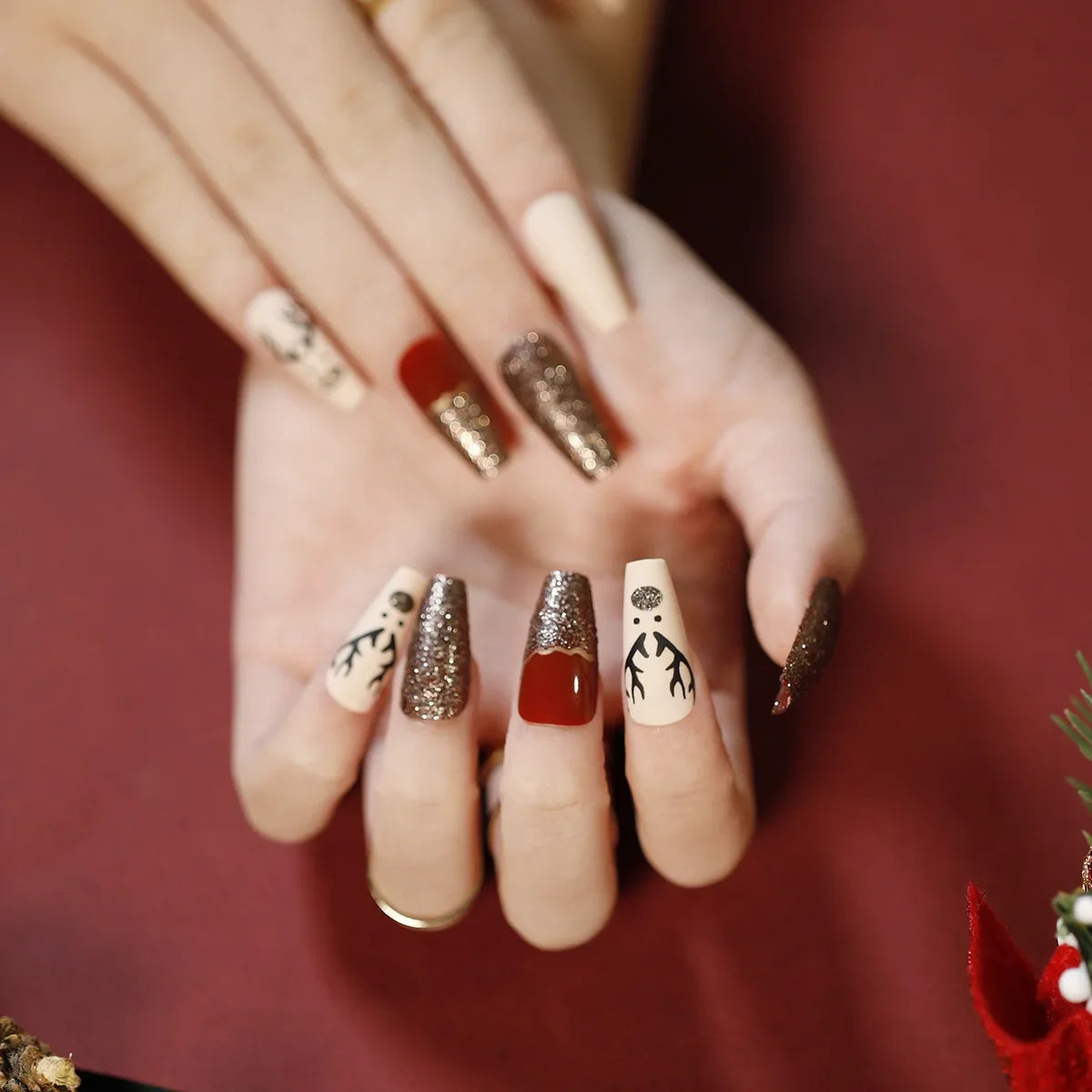 24Pcs Christmas New Purple Rabbit Cute Short False Nails Tips Snowman Elk Pattern Design Wearable Fake Nails Press On Nail Art JP1289