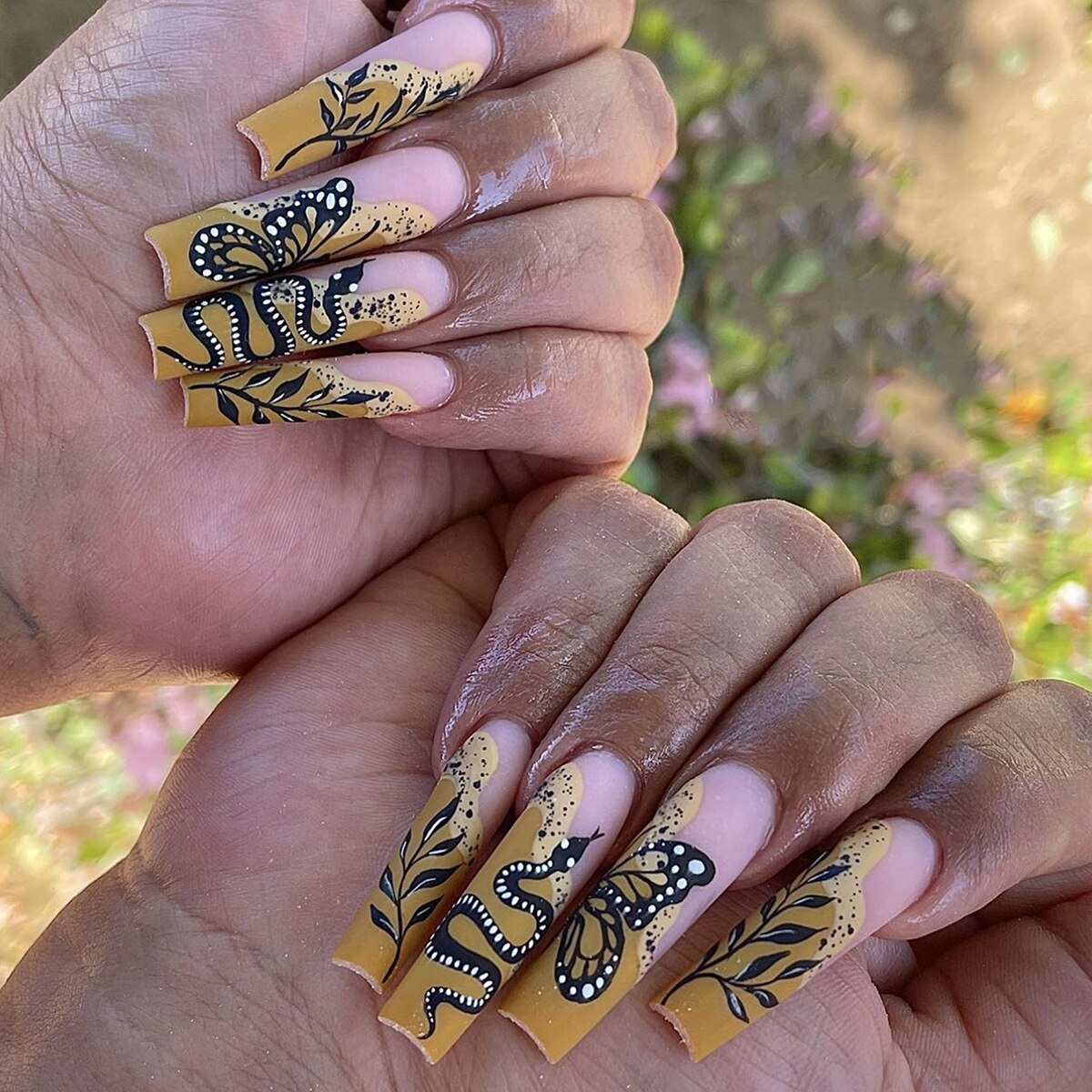 24Pcs Long Square Press on Nails Love Pattern Design Artifical Coffin False Nail Brown French Wearable Full Cover Fake Nail Tips 309