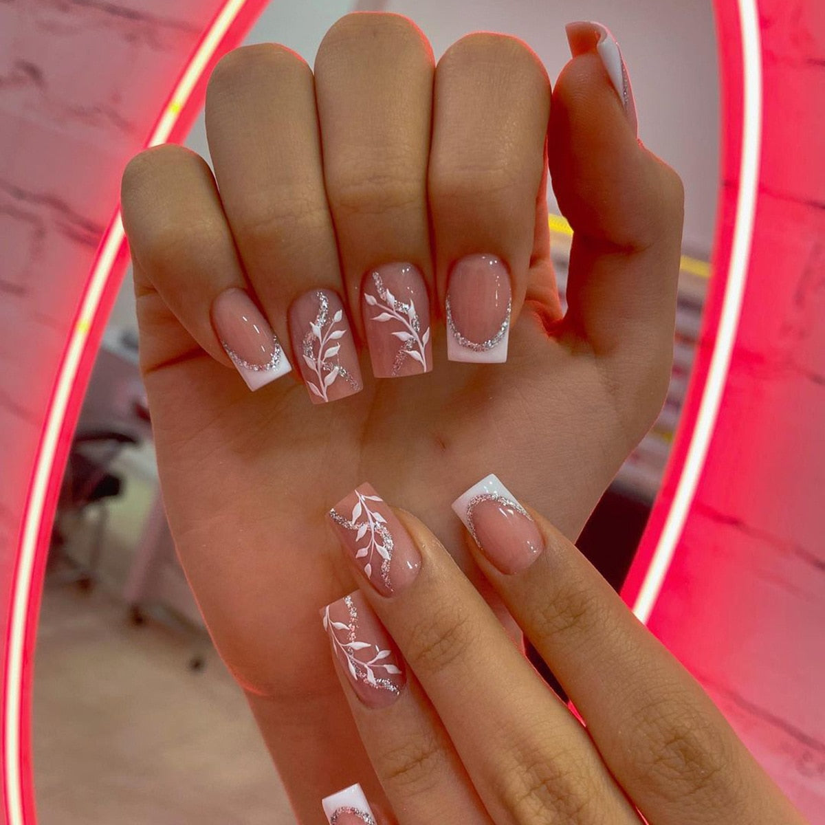 24Pcs Square Head False Nails 2023 New Full Cover Nail Tips Detachable Short Fake Nails Press on Nails Manicure Tools 9