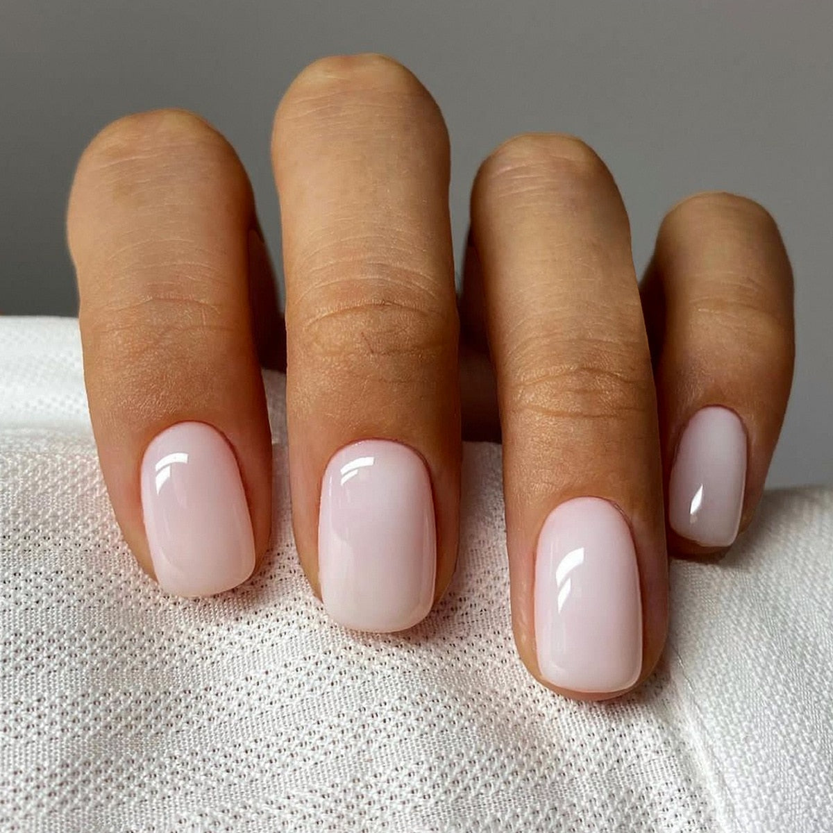 24pcs False Nail Full Cover Fake Nail Elegant Pink Gradient Glitter French Short Nails Coffin Short False Nail Press On Nails C2