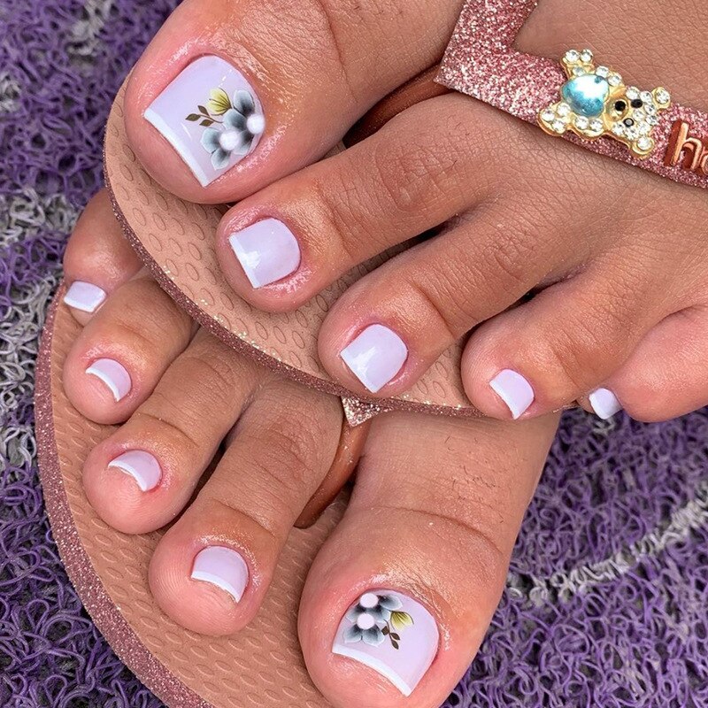 24pcs Ins Flowers Press On Toenails Full Cover French Style Summer Flower Design Beach Acrylic Toe Nail Patch For girls Women Spain 26