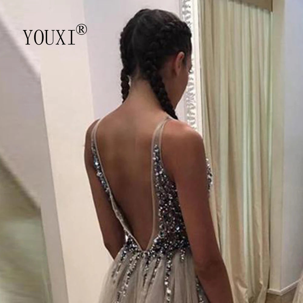 Beading Prom Dresses Long V Neck Light Gray High Split Tulle Sweep Train Sleeveless Evening Gown A-Line Backless Vestido De