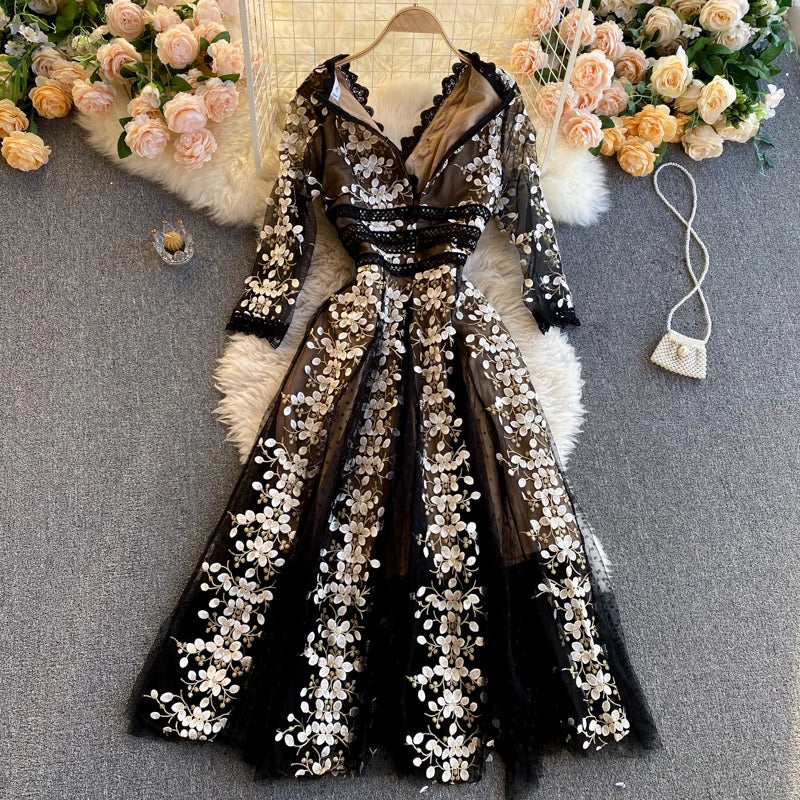 Luxury Gold Embroidery Lace Dress Vestidos Party Robe Dress Women Summer V-neck Lace Patchwork Dot Mesh Long Dress