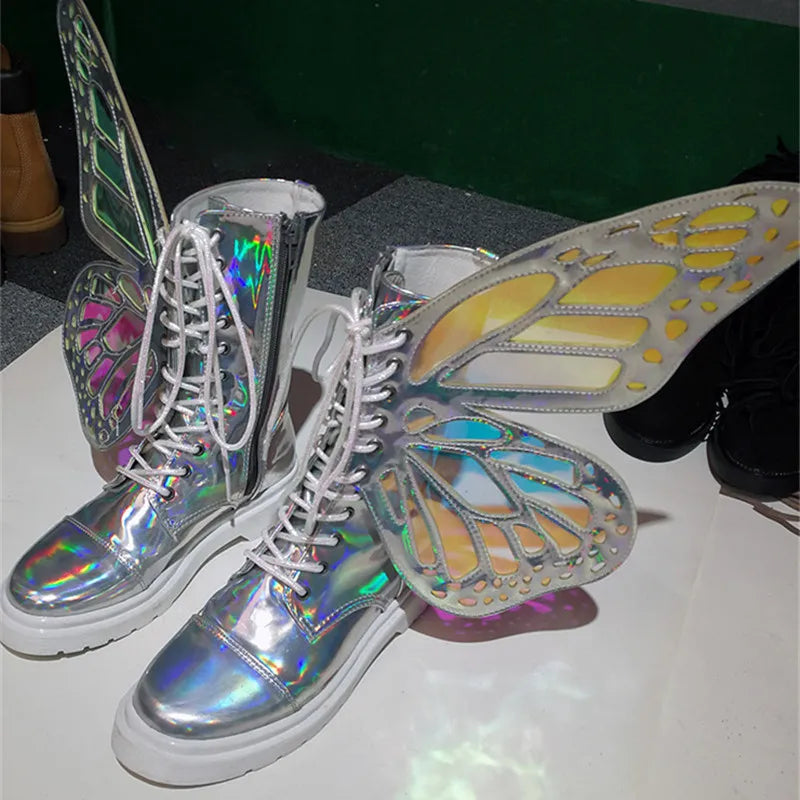 Asas de borboleta Sapatos femininos Shine Silver Couro Tênis baixos Cadarço Botas femininas de cano alto Sapatos plataforma de lazer