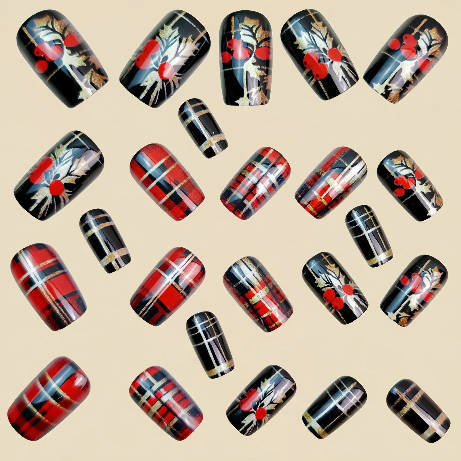 24Pcs Christmas Fake Nails Red/Gold/Black Striped Designs Short Square Press On Nails For Women New Year Party Charm Manicure