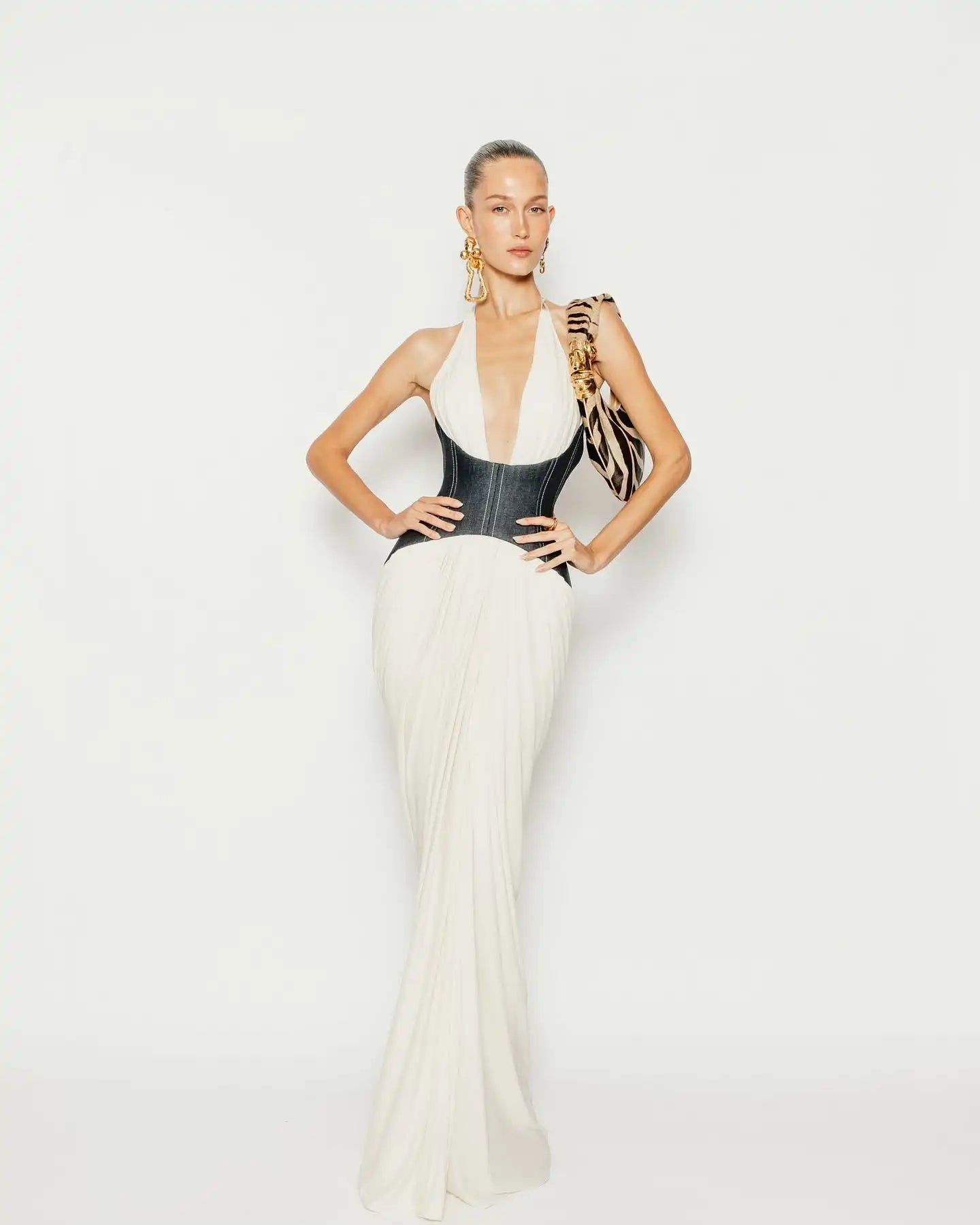 Hot Sale Celebrity Red Carpet Evening Party Dress Women Sexy Halter Off the Shoulder Deep V-Neck Bodycon Long Dress High Quality