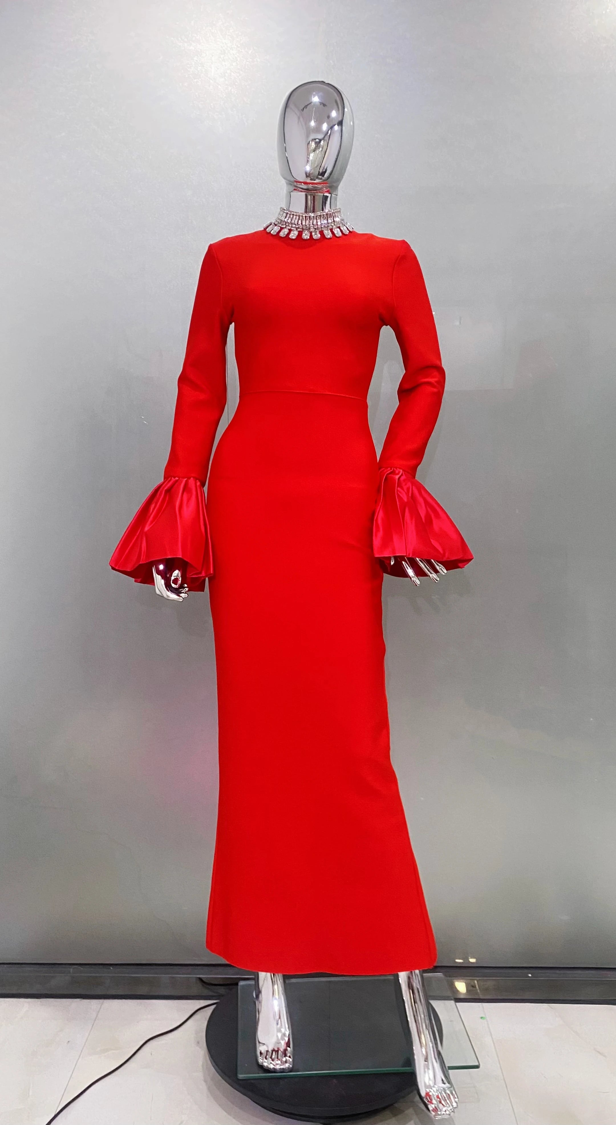 Red Color Women Flare Sleeve Shinning Crystal Necklace Bodycon Bandage Long Dress Elegant Evening Party Celebrate Dress