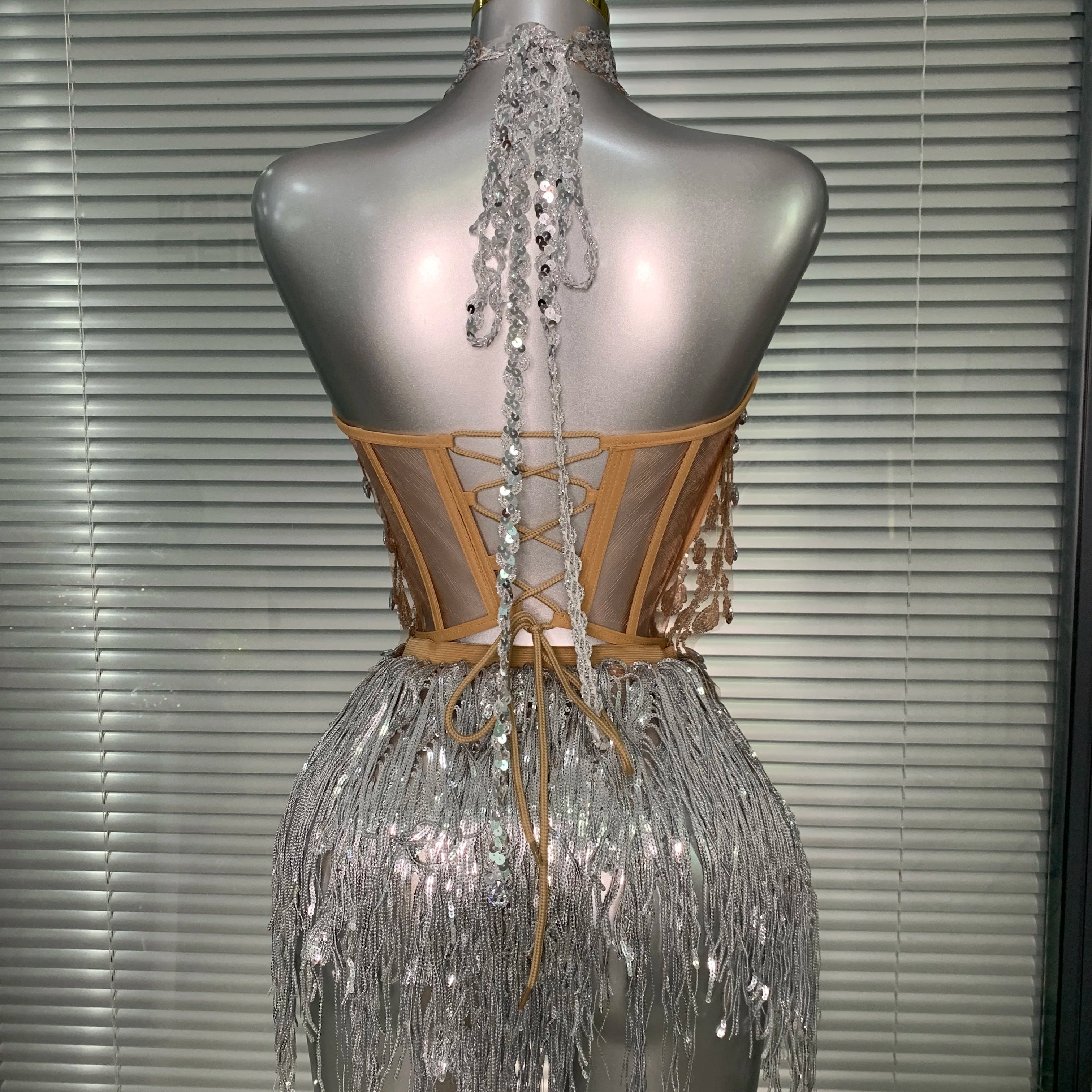 Women Sexy Sequins Silver Sparkly Two Pieces Set Shinning Night Club Skirt Suits Singer Dancer Stage Dancer Costume