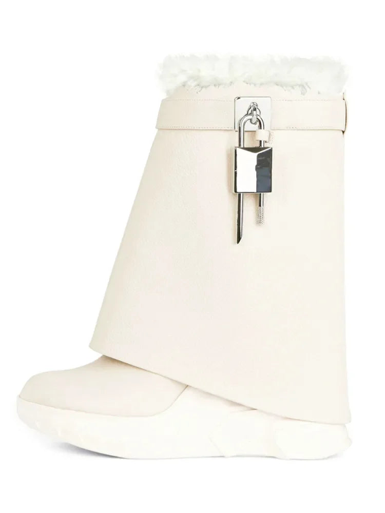 New Fashion Brand Thick Soled Leather Short Boots Round Head Lock Lock Shark Boots Women's Slope Heel High Heel Women's Boots White plush cowhide