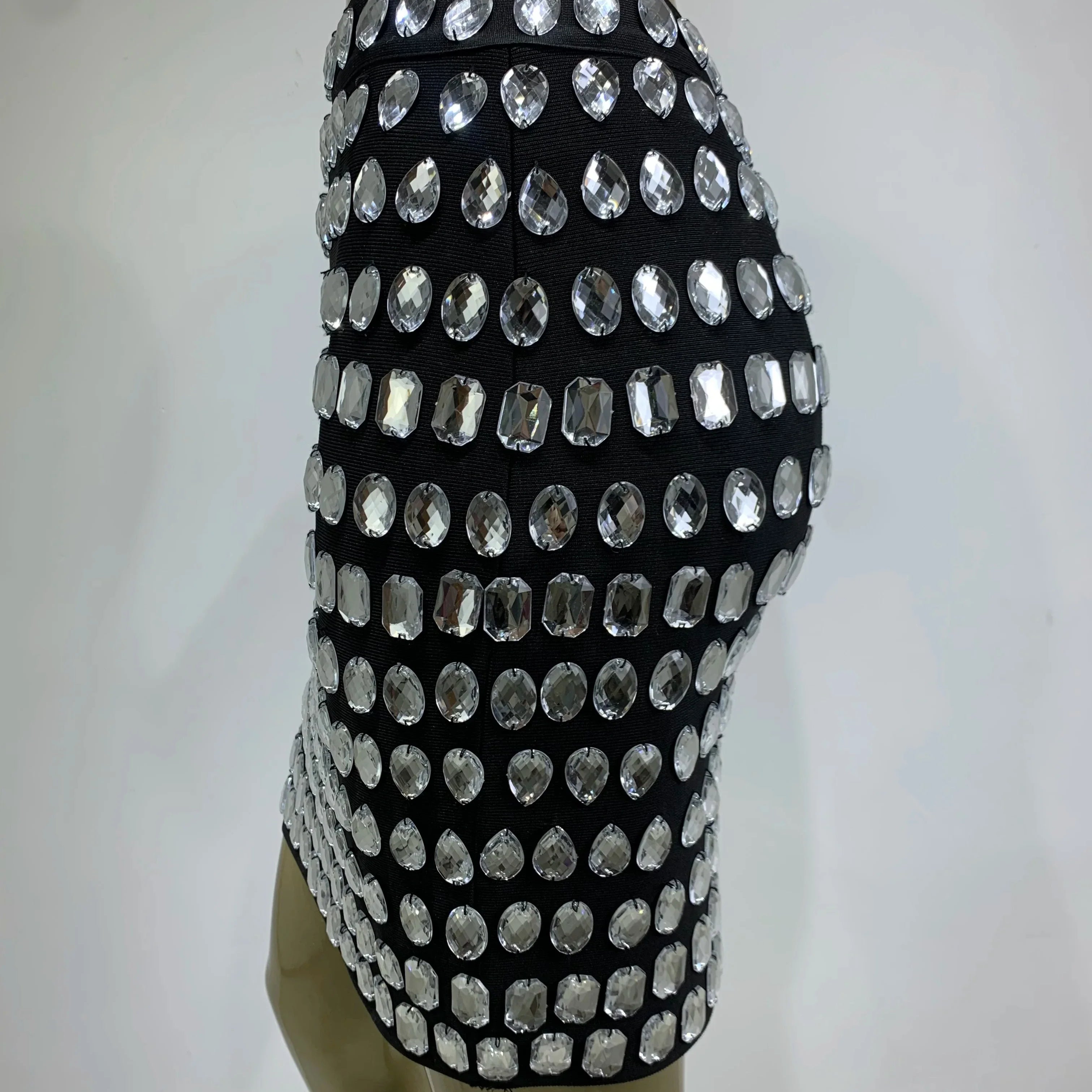 Women Celebrity Beading Rhinestone Black Mini Bodycon Bandage Skirt Designer High Waist Party Office Lady Elegant Skirt