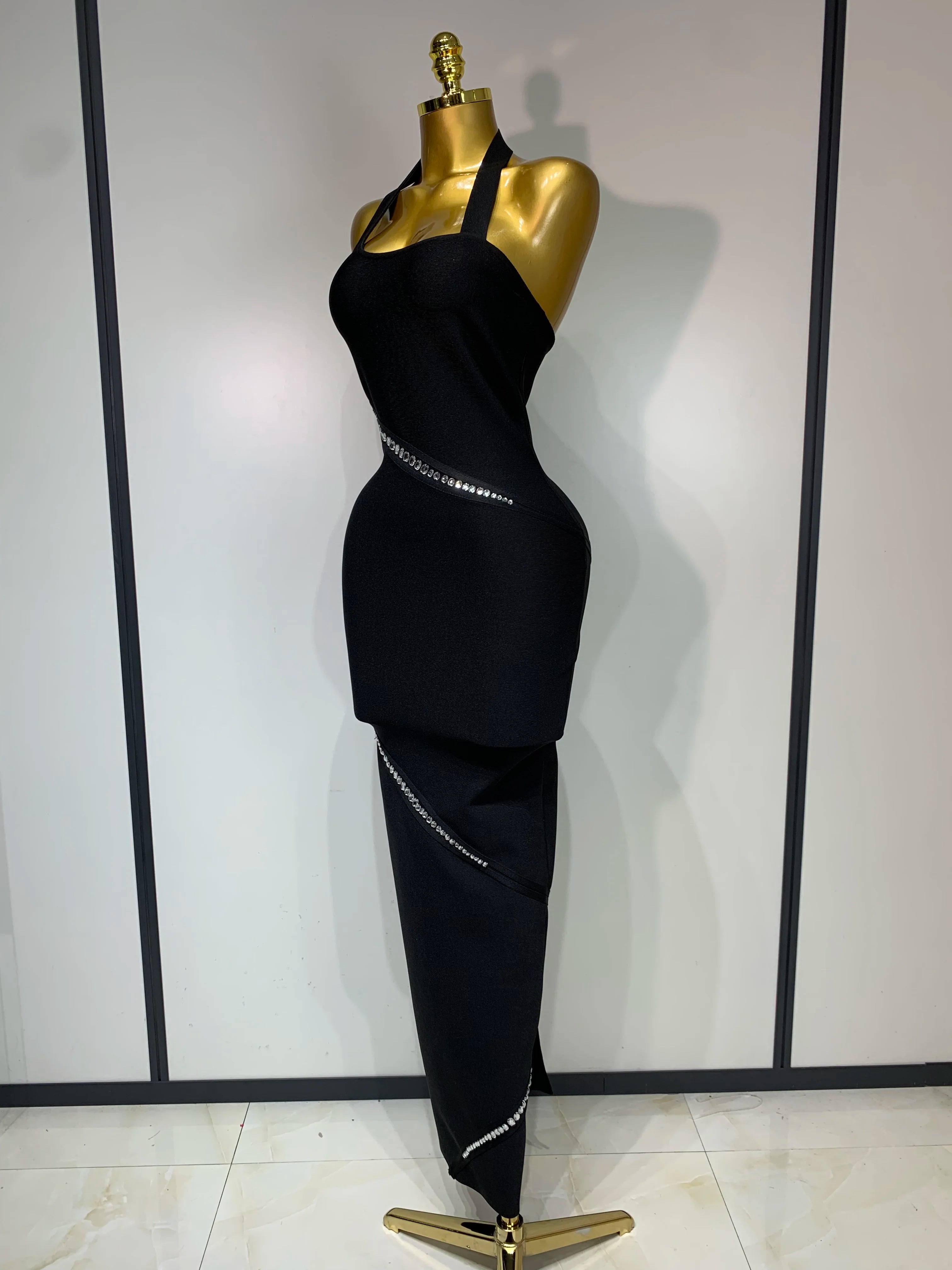 Women Celebrity Sexy Backless Halter Black Crystals Bandage Dress 2025 Knitted Elegant Evening Club Party Luxury Birthday Dress
