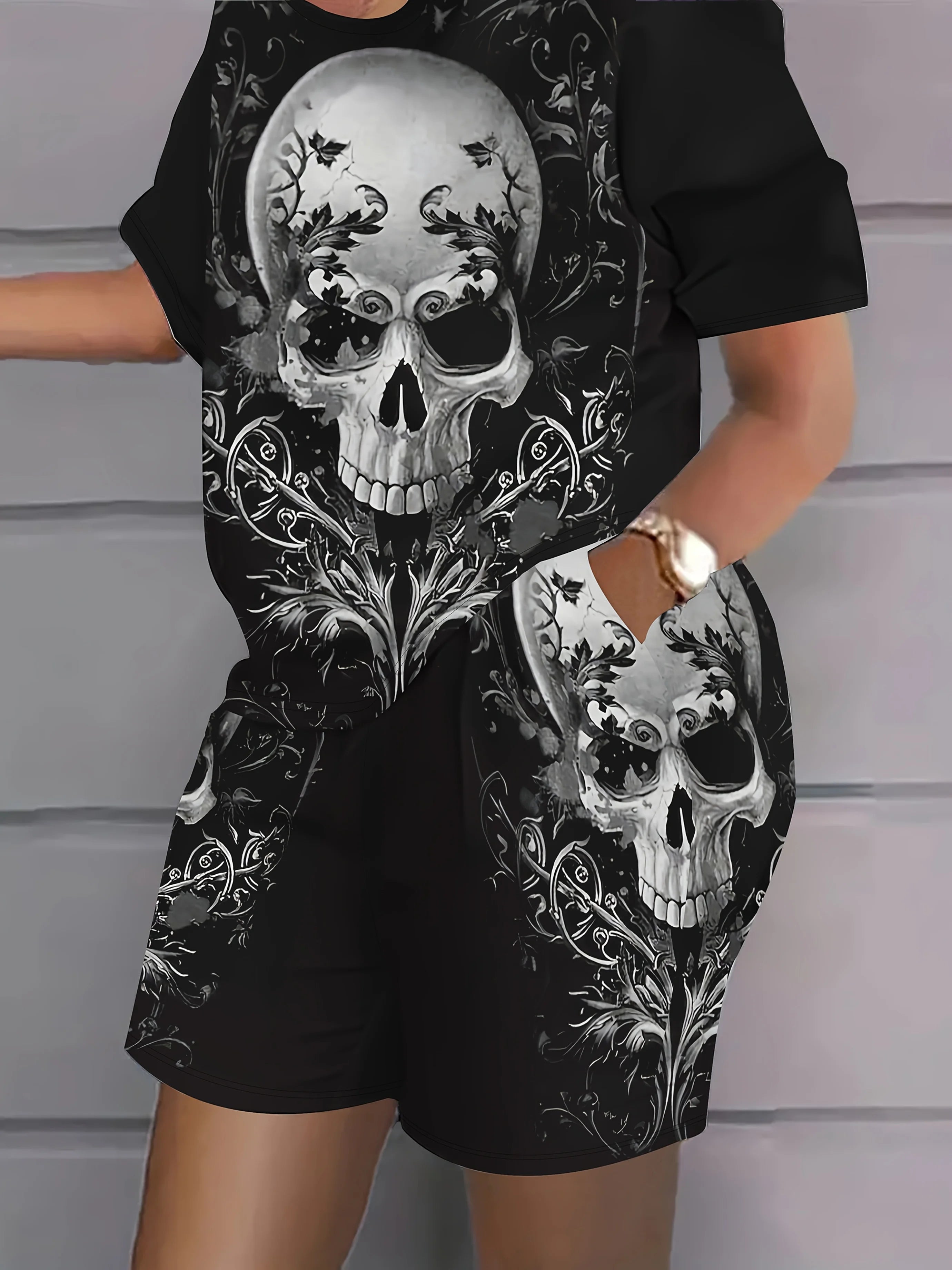2025 Fashion Summer Women's Clothing Plus Size Ladies Loose and Comfortable 3D Skull Short Sleeve Round Neck T-Shirt Shorts Set