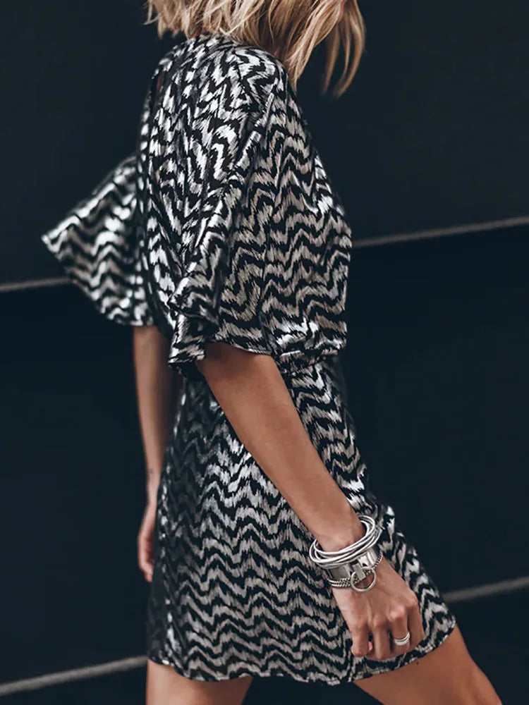 Round Neck Backless Hollow Out Women Dress Summer Casual Femme Half Sleeve Print Dress Streetwear Loose Mini Black Dress Vestido