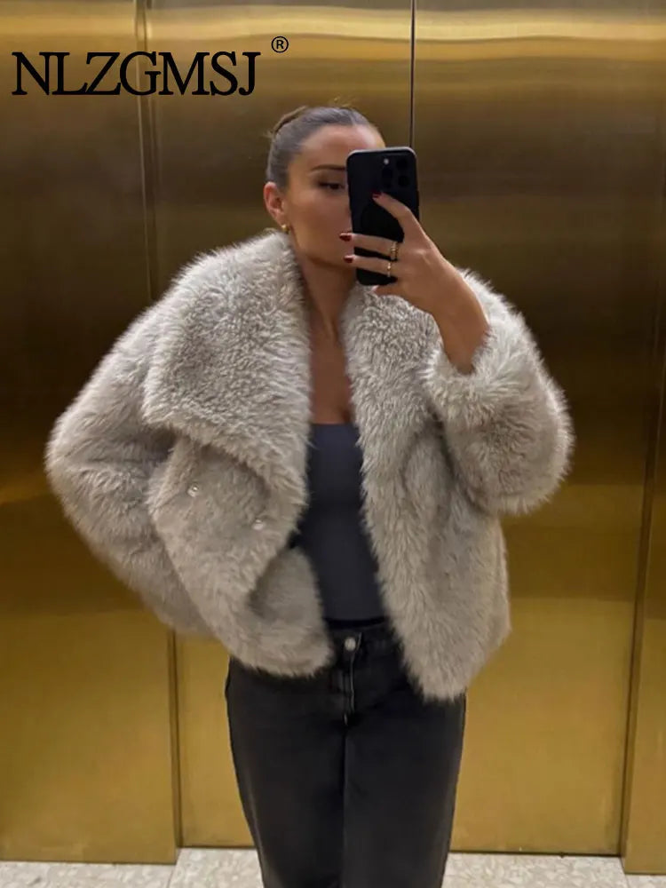 Woman Artificial Fur Effect Short Jacket Coats Fashion Vintage Long Sleeve Autumn Winter Causal Loose Warm Top