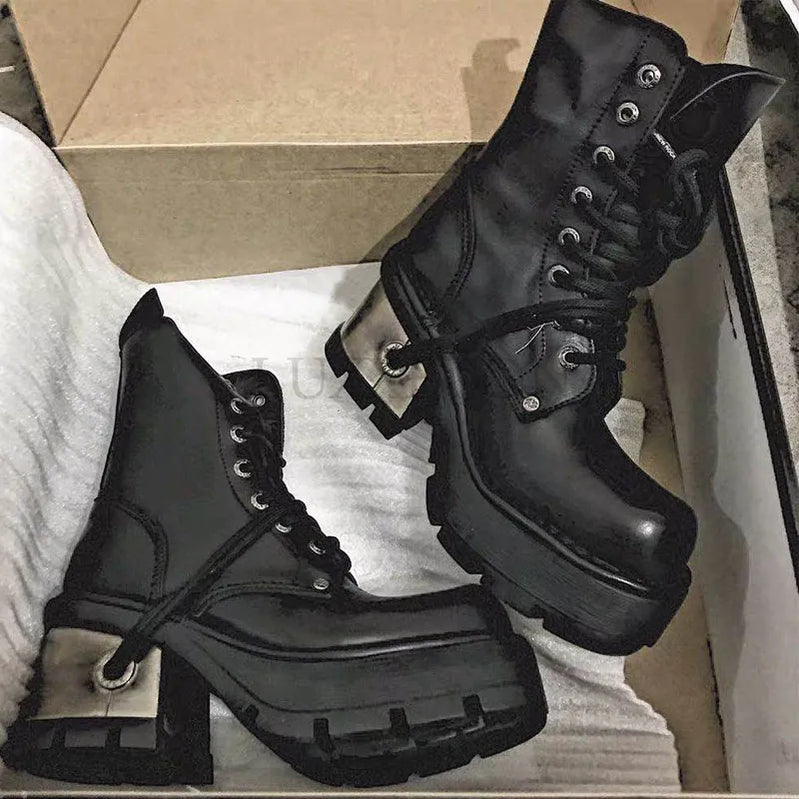 Fashion Women Boots Heavy Metal Platform and High Top Shoes for Women Punk Leather Goth Dark Biker Boots