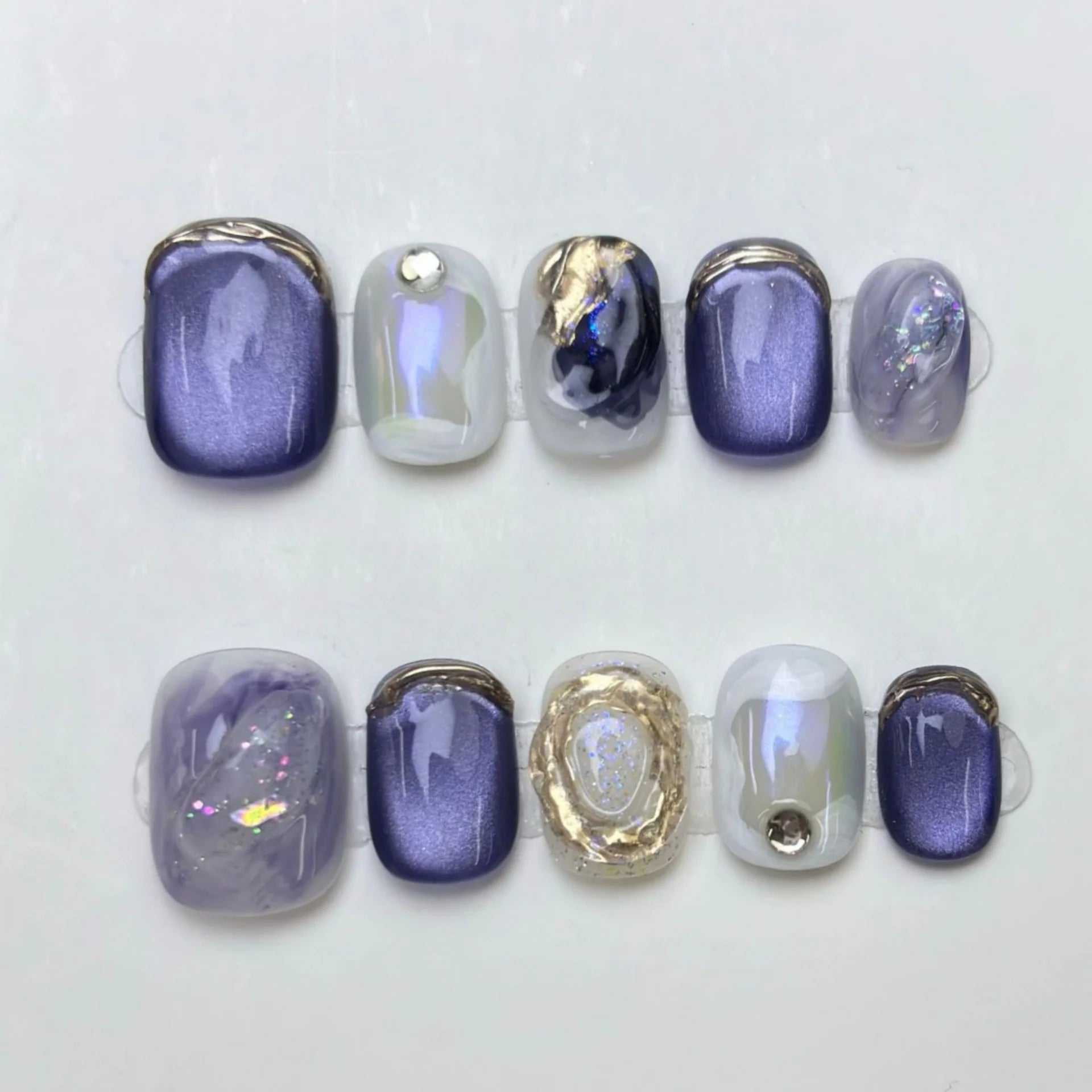 10pcs Wearable Handmade False Nail Purple Cat's Eye Short Square Round Nails Sets Press on Rhinestone Glitter Smudge Fake Nails