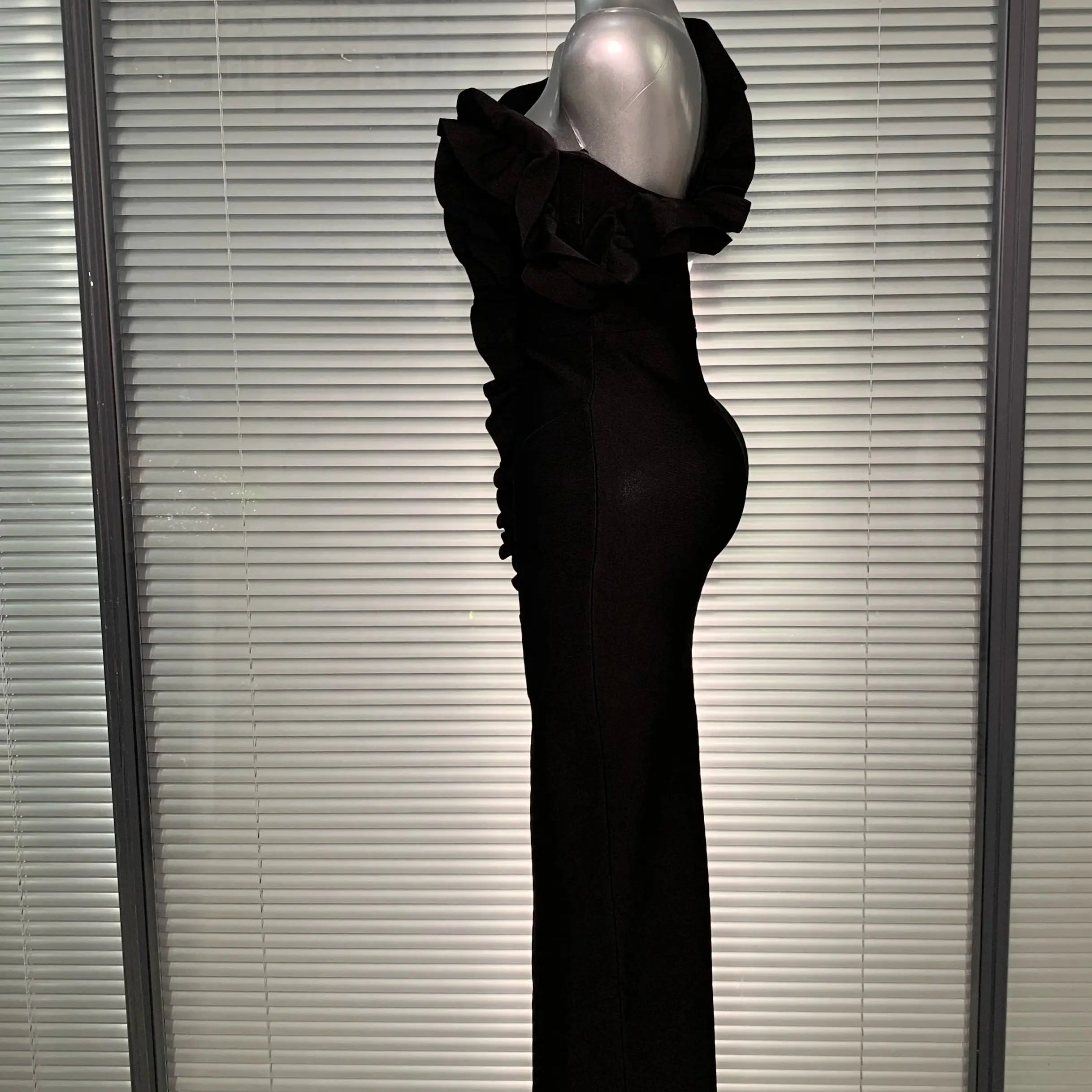 Women Sexy Black One Shoulder Floral Midi Bodycon Bandage Dress High Street Elegant Celebrity Party Dress