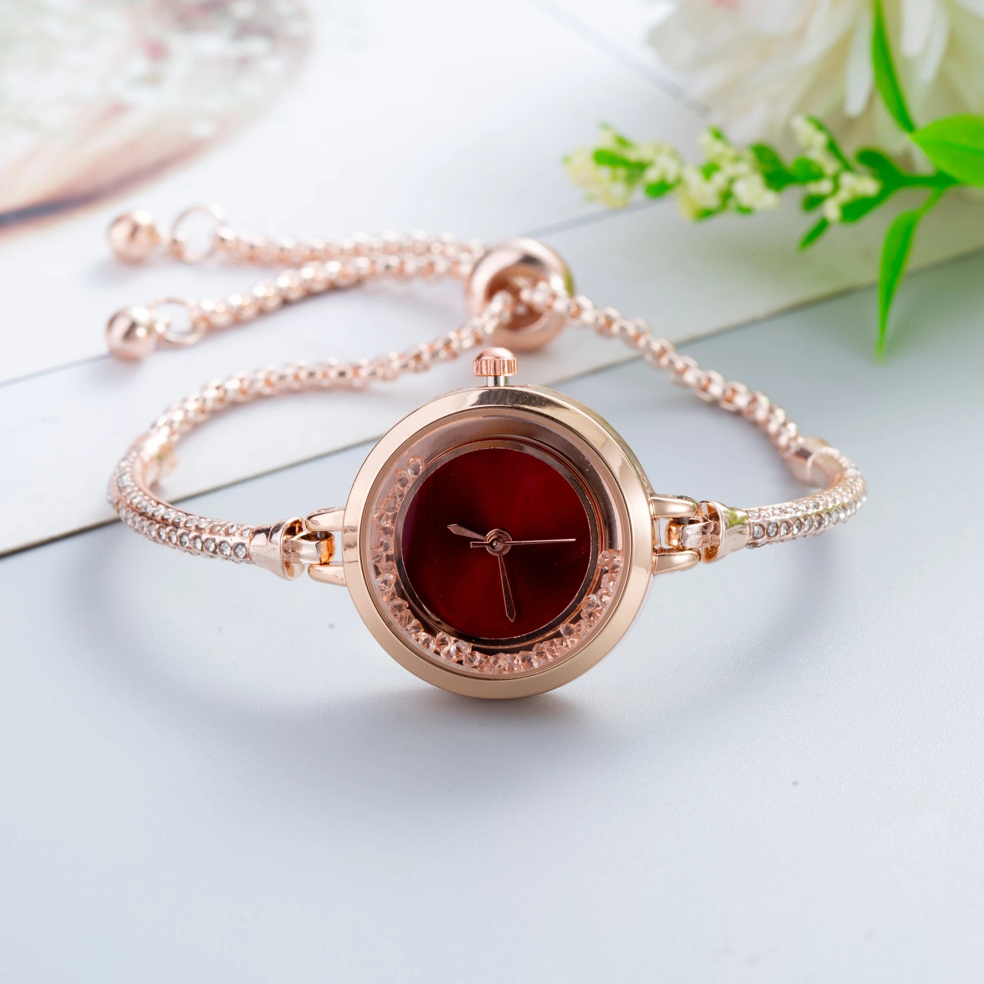 Women Steel Bracelet Watch Quartz Luxury Fashion Small Dial Watches Popular Wristwatch Female Elegant shown in figure 1