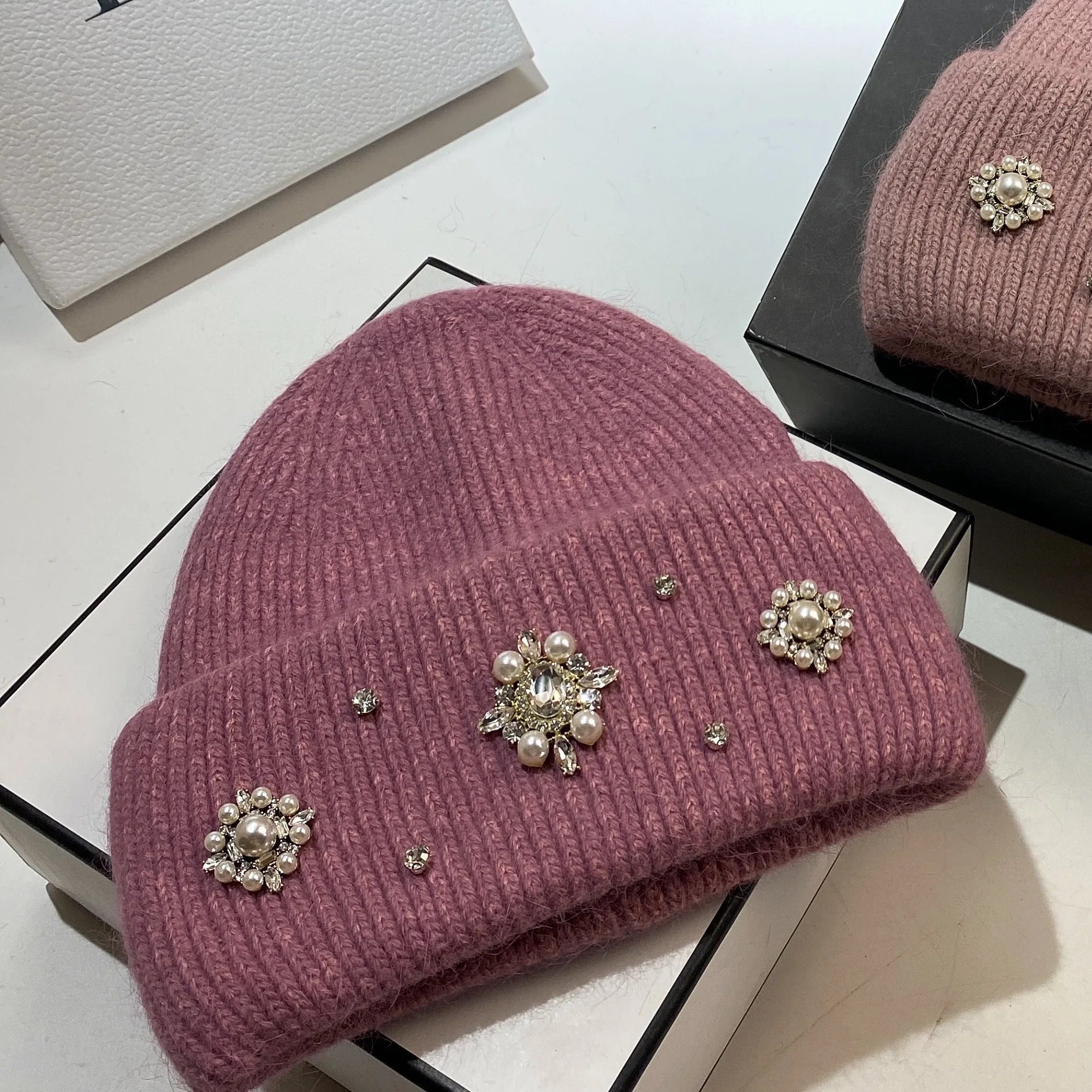 Designer Brand Women Luxury Rhinestones Knitted Hat Autumn Winter Rabbit Fur Beanie Cap Female Thicken Warm Skullies Caps Rose Pink