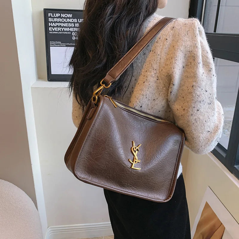 2025 Summer New Arrival Women's Vintage Shoulder Bag Trendy Crossbody Armpit Purse High-End Retro Style Must-Have Accessory