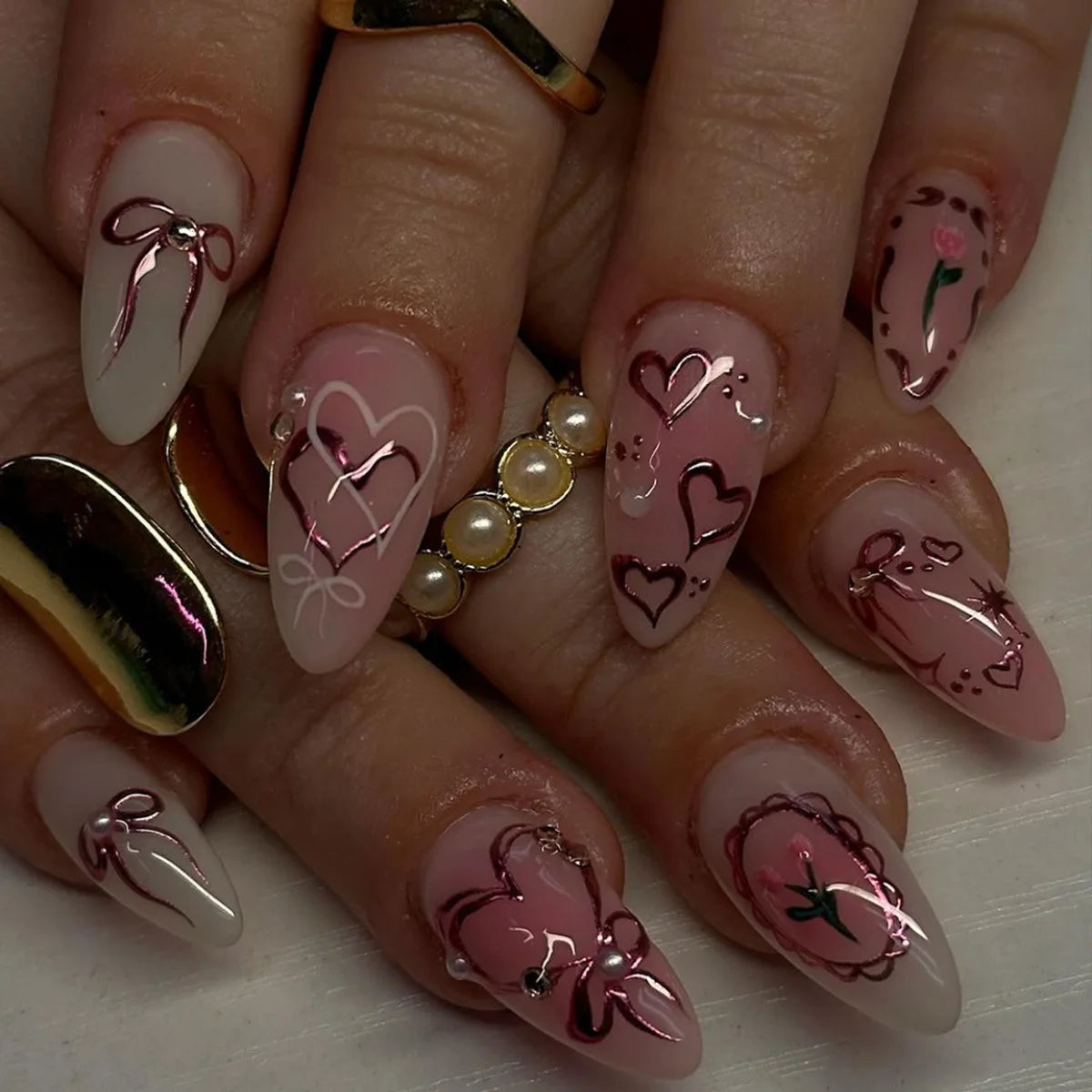 24Pcs Glitter Gradient Love Fake Nails Short Almond French Design Valentine Day Party Pink Press on Nails Sweet Girl False Nails