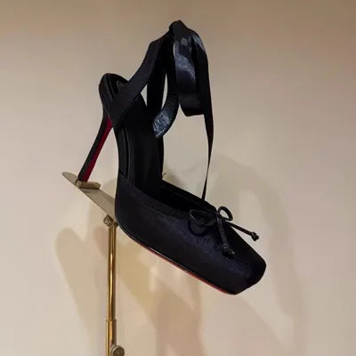 Sapatos de salto alto femininos com cadarço, bico quadrado, salto fino, plataforma, plissado, sandálias de luxo para casamento