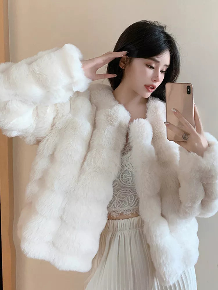 Fashion Imitation Rabbit 'S Hair Coat Women Winter Warm Luxury Fur Jacket Plus Size Outwear Female Vest Coats Beige