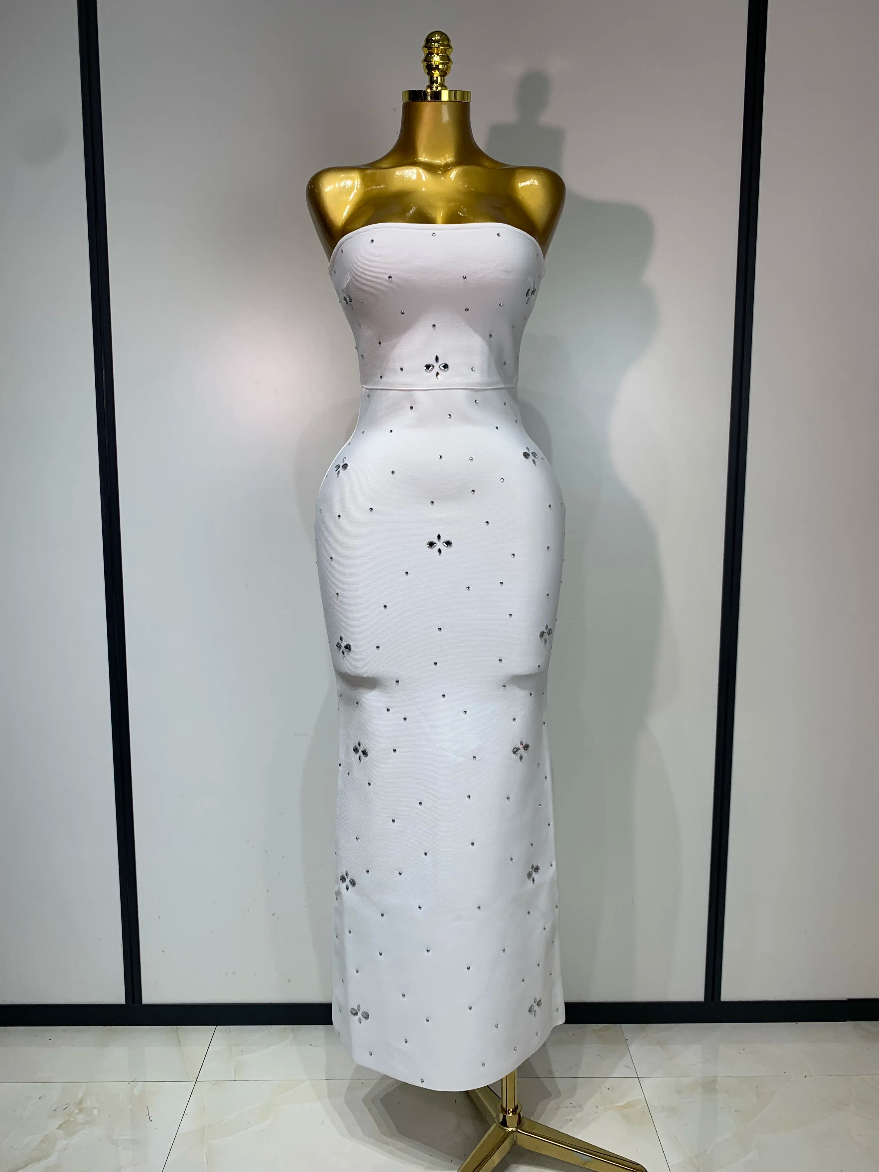 Vestido longo bandagem bodycon, luxuoso, sexy, sem alças, com strass, 2025, branco, elegante, para festa de aniversário, clube