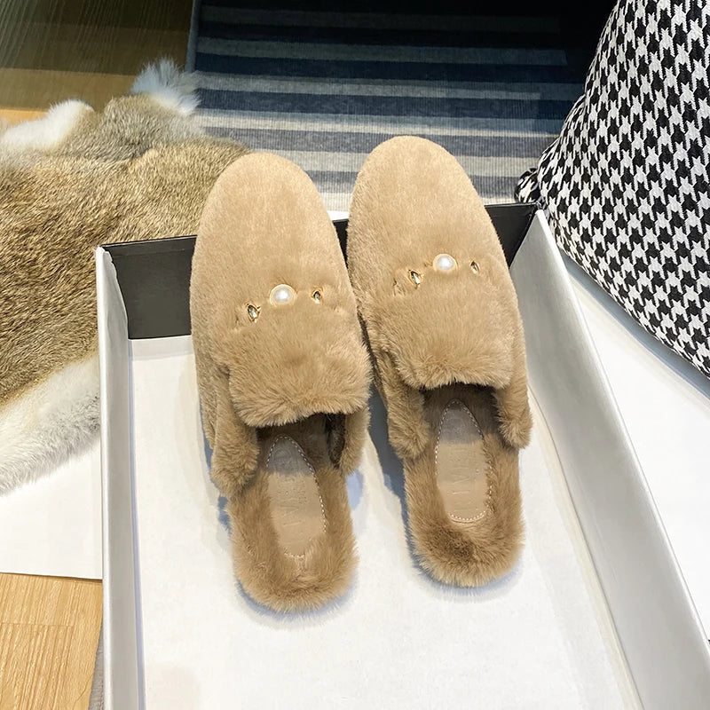 women's plush flat slippers Winter Home and Outdoor Shoes pearl decoration design Casual and office mules Large size 41-44