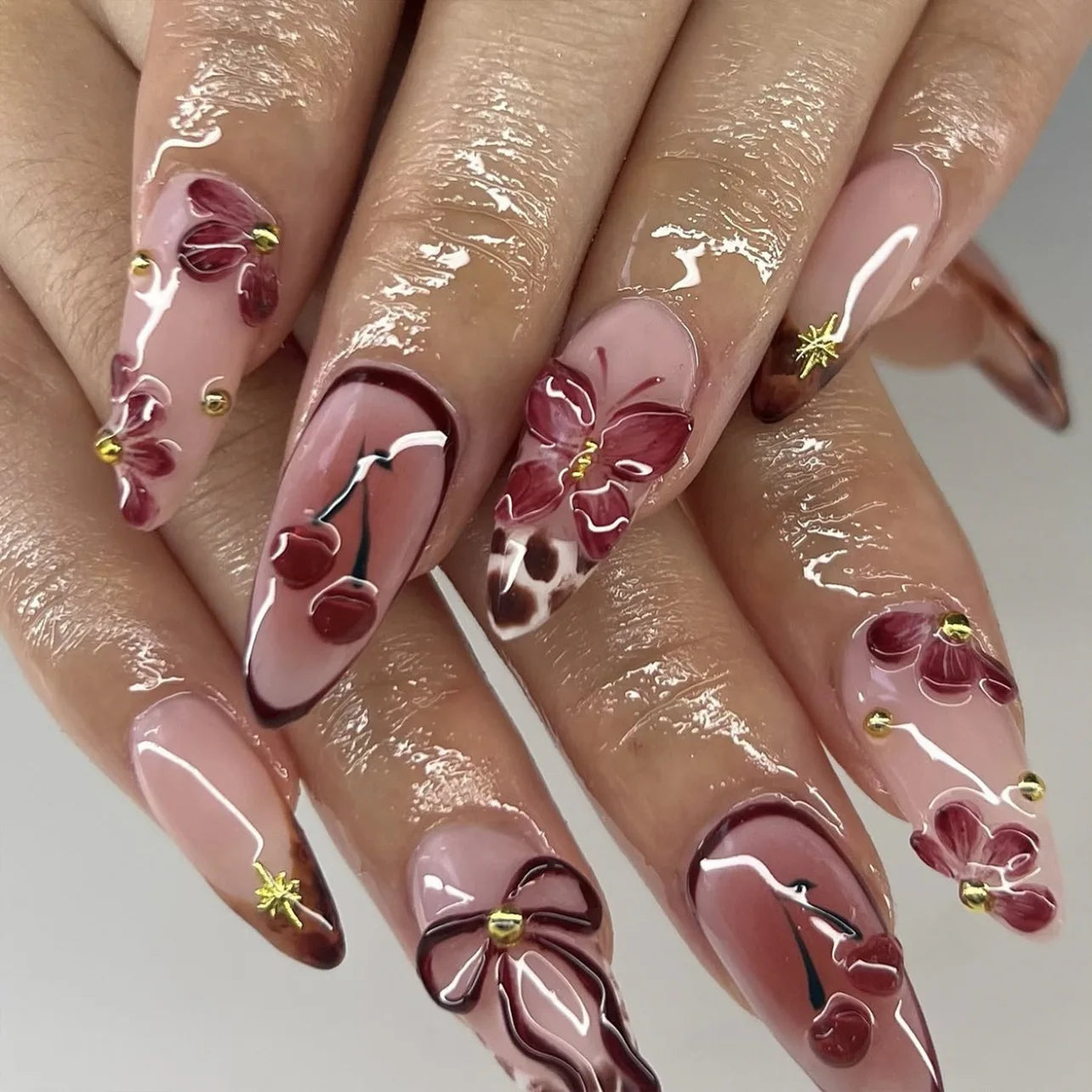 24pcs Gradient Pink Press on Nails Art Flower Rhinestone Design Long Almond Fake Nails Tips Detachable French False Nail Tips