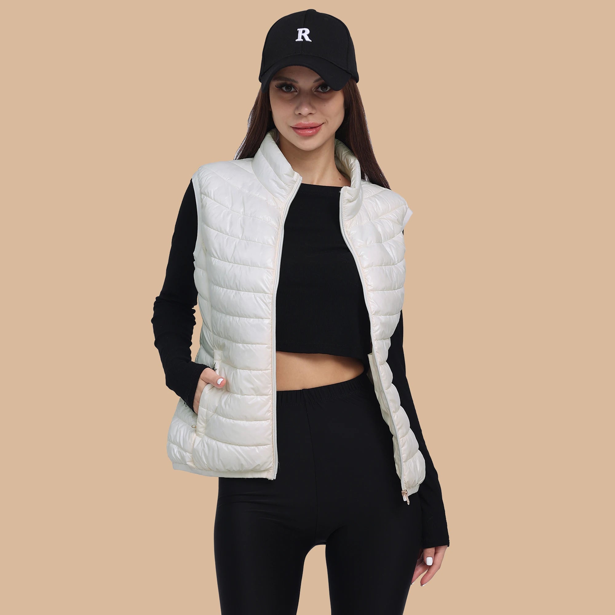 Women Winter Lightweight Warm Water-Resistant Packable Puffer Vest With Pockets Sleeveless Stand Collar Coats Outerwear White