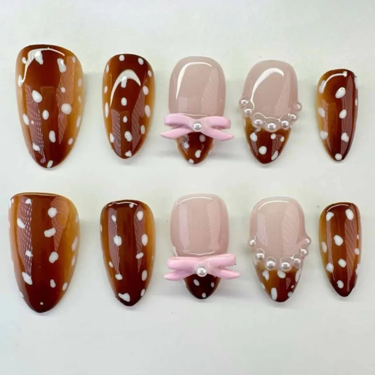 24Pcs White French Fake Nail Tips with Leopard Print Design Long Stiletto Press on False Nails Flower Wearable Almond Manicure