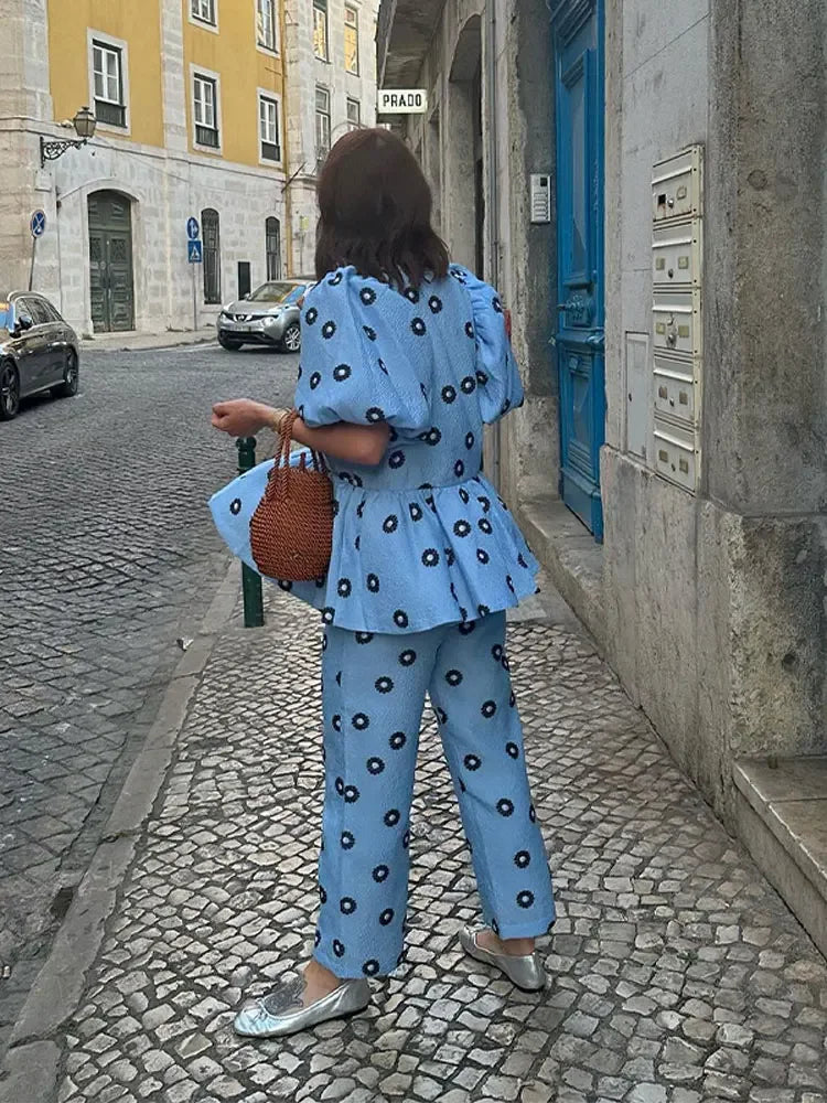 Women Print Ruffles Shirts 2 Pcs Sets Fashion Short Puff Sleeve Round Neck Tops High Waist Pant Suits New Lady Commuting Outfit