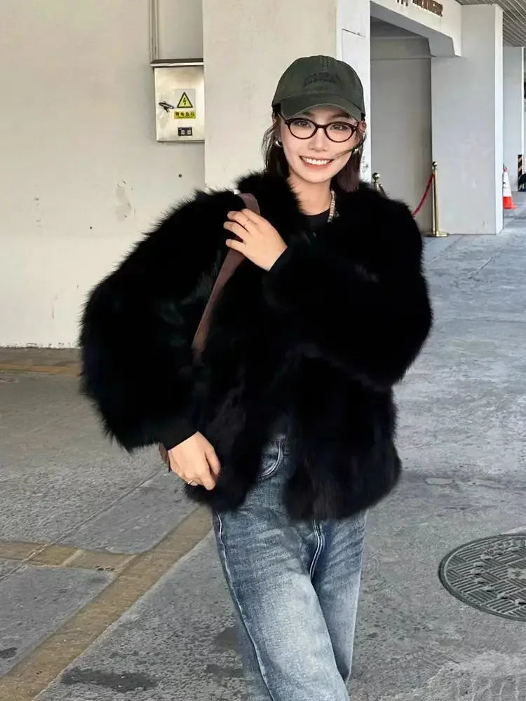 Winter New Fox Fur Environmental Protection Fur Coat for Women Black Short Slim Fit Fashionable Age Reducing Top for Women