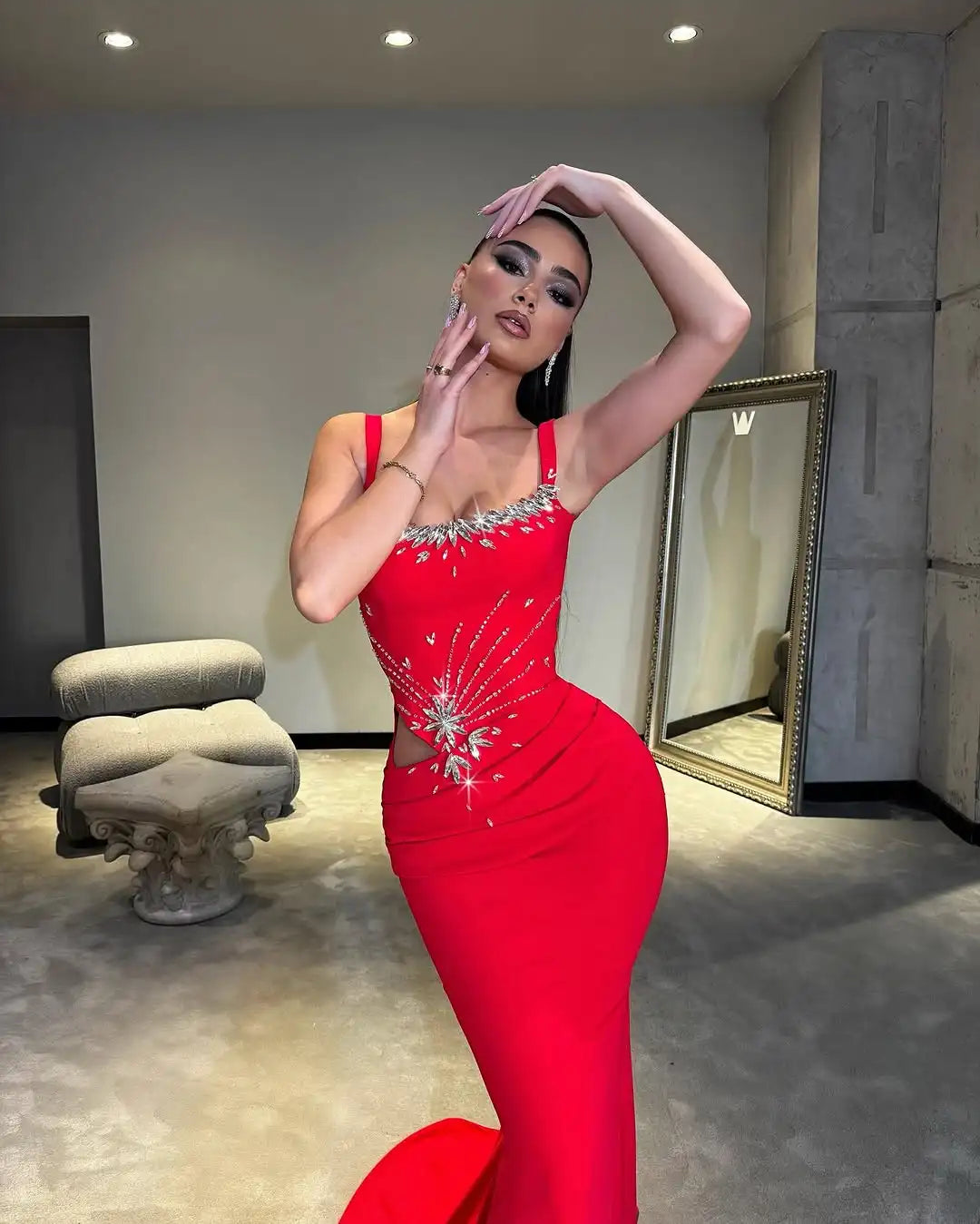 2025 New Fashion Women Sleeveless Sexy Square Collar Shinning Crystal Bodycon Long Bandage Dress Celebrate Evening Party Outfit