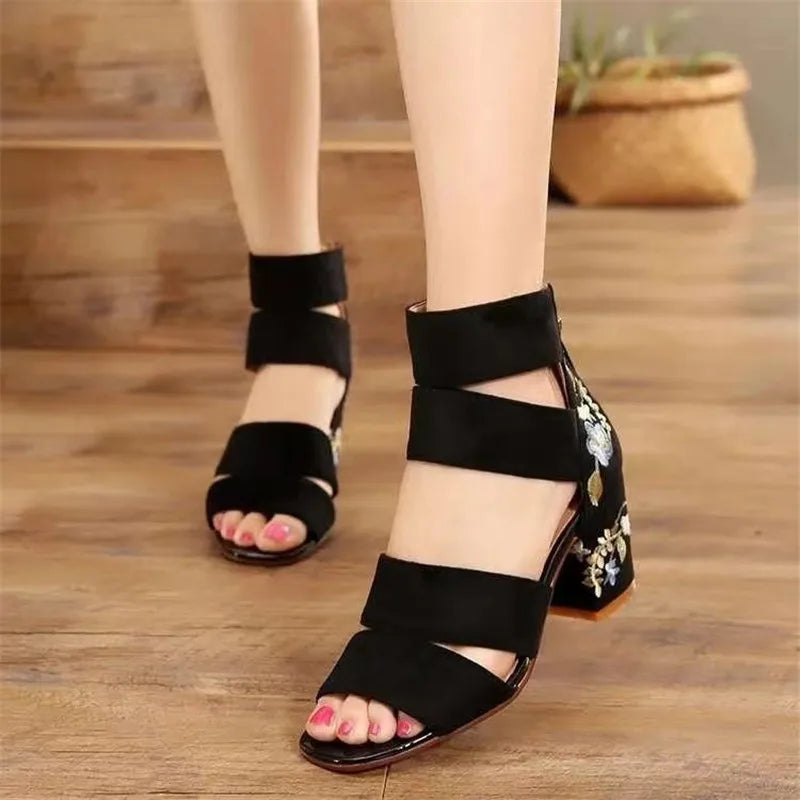 Summer Ethnic Style Embroidered Mid-heel Sandals Women All-match Thick Heel Elegant Retro Open Toe Embroidered Shoes Women