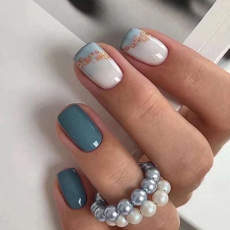 24 peças unhas postiças curtas redondas azul-francês brilhante pérola branco ondulado amor coração cobertura total destacável pontas de pressão