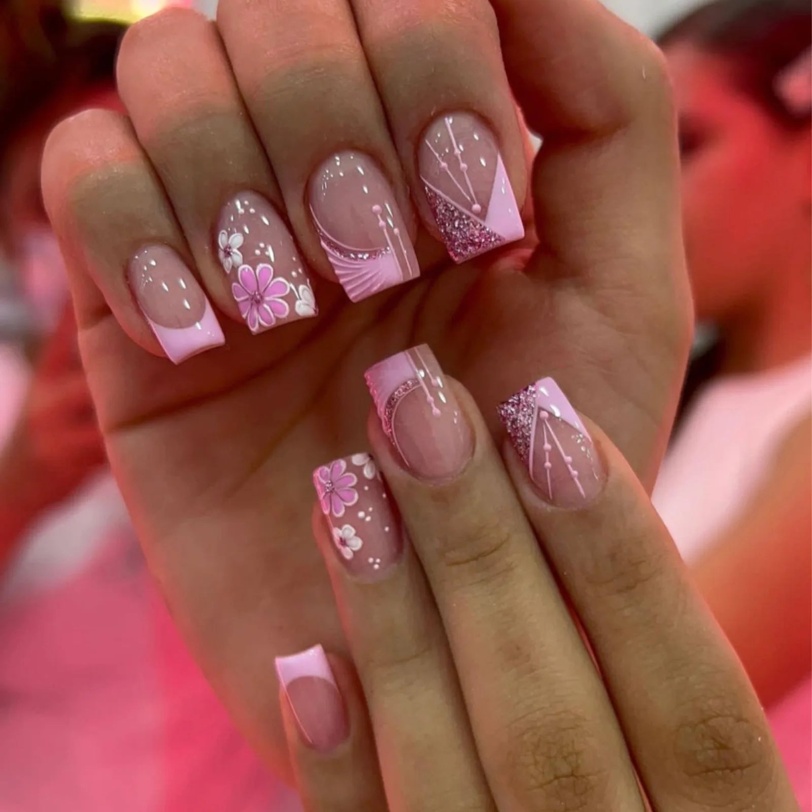 24 peças de unhas postiças de rosas vermelhas, flores longas, balé, design de unhas postiças francesas, cobertura total, pontas de unhas postiças vestíveis, arte