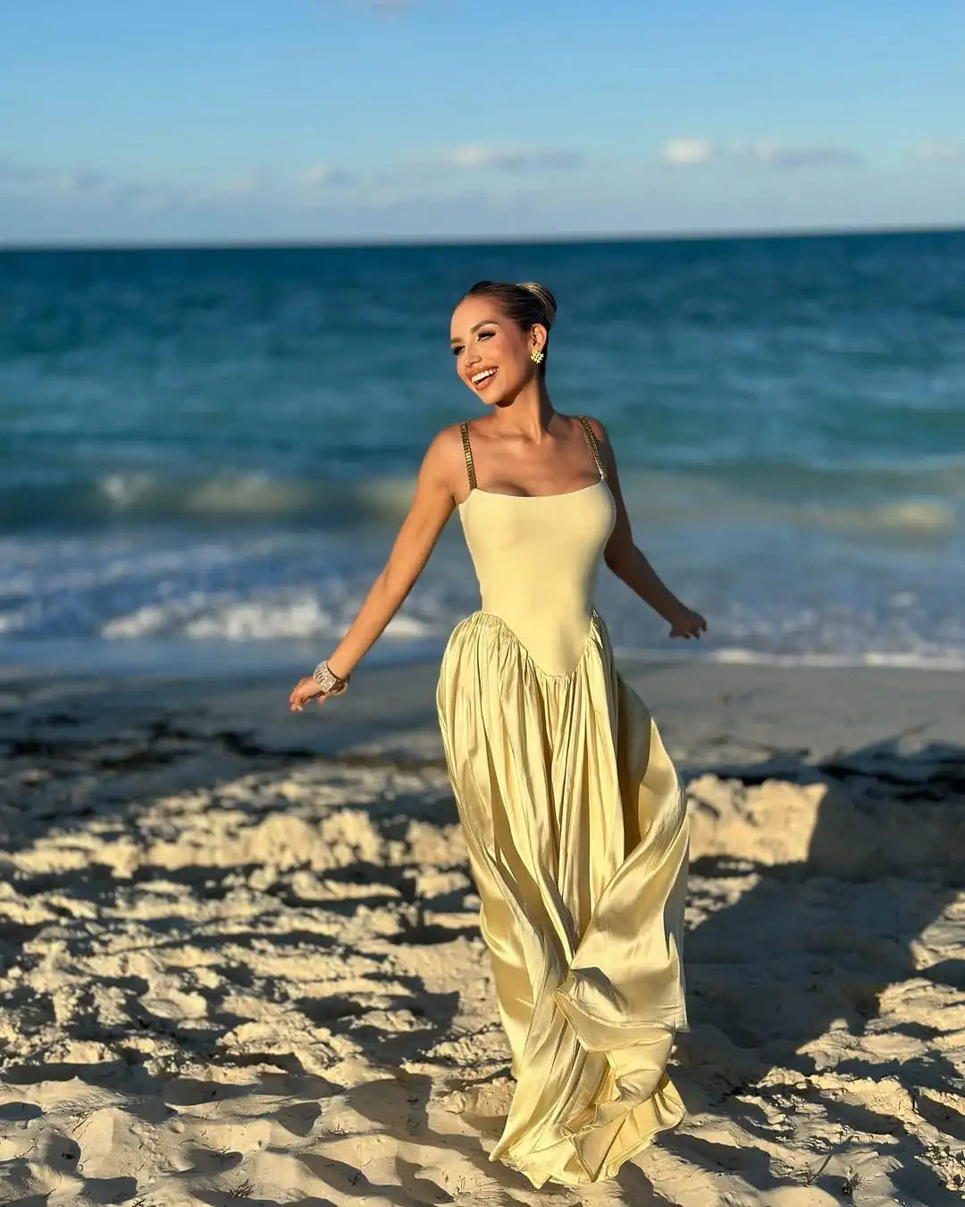 Yellow Women Sleeveless Sexy Strap Square Collar Long Bandage Maxi Dress Beach Style Celebrate Birthday Vacation Party Dress