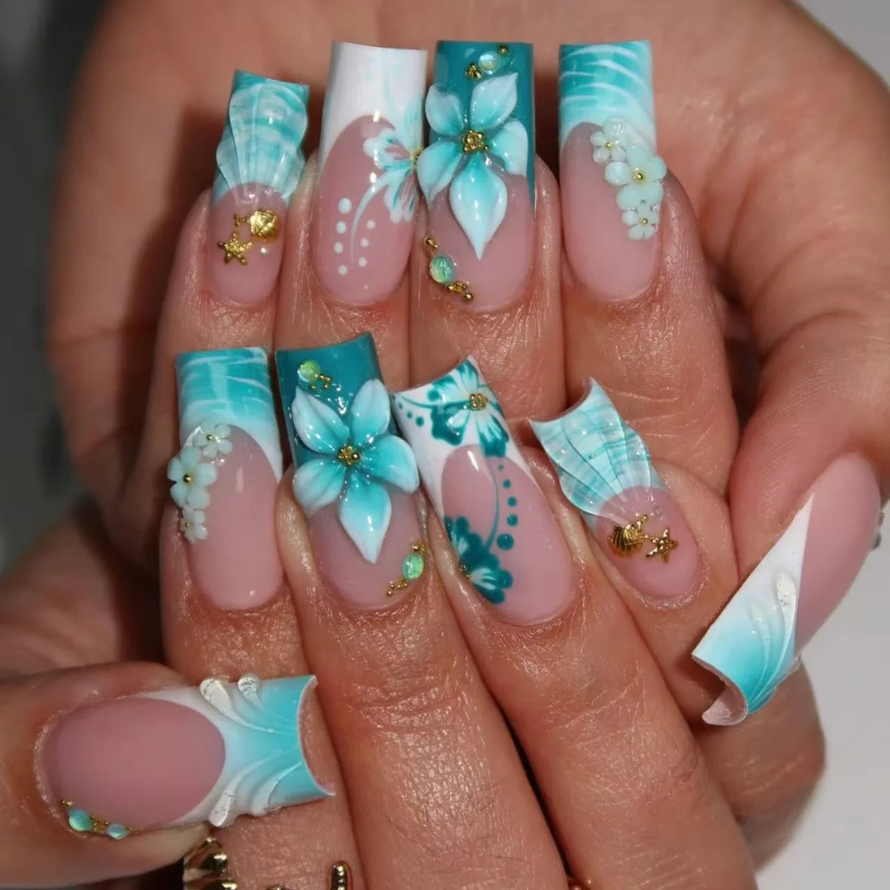 24Pcs Spice Girls Long Coffin False Nails Orange Flowers Pattern Designs Vigorous Manicure 3D Rhinestone Butterfly Wearing Nails