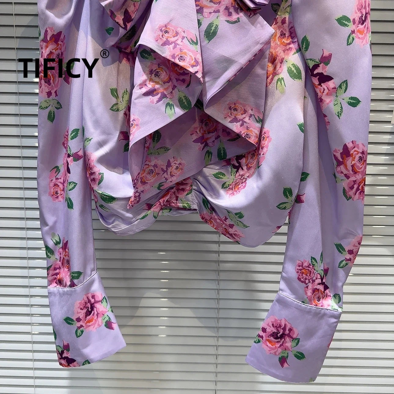 High Street Fashion Blouses Top Women's Autumn French Socialite Bow Collar Flower Print Bubble Sleeve Shirt Tops Blusa