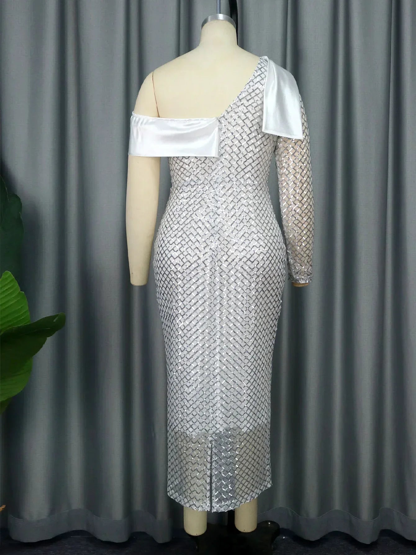 Women White Dress Sequined Plaid Bodycon Irregular Sleeves Lining Off Shoulder Occasion Gowns African Female Birthday Plus Size