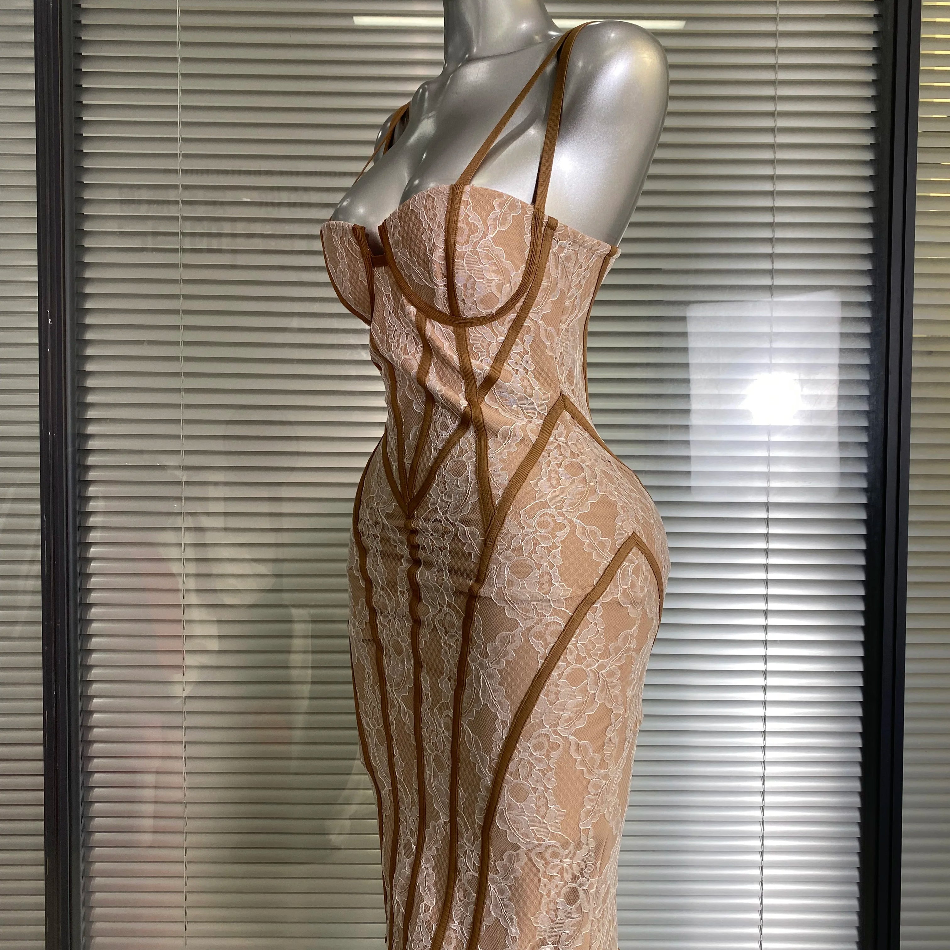 Vestido New INS Sexy Women Lace Midi Bandage Dress Celebrity Elegant High Street Knitted Bodycon Party Dress