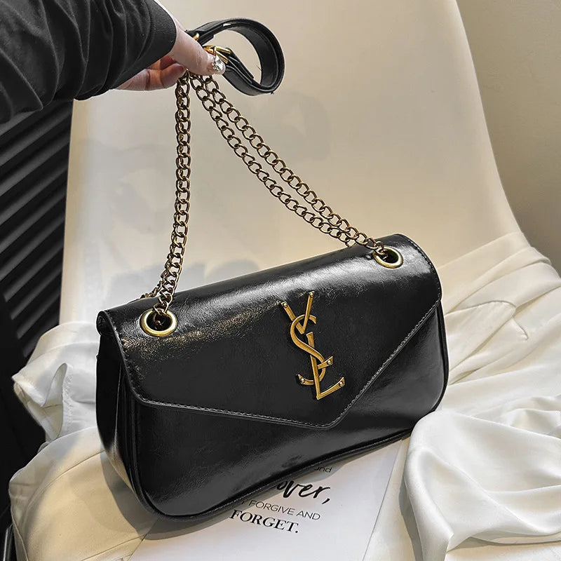 2025New Arrival Mini Envelope Bag Women's Vintage Chain Underarm Bag Stylish Texture Convertible Shoulder/Crossbody,Light Luxury