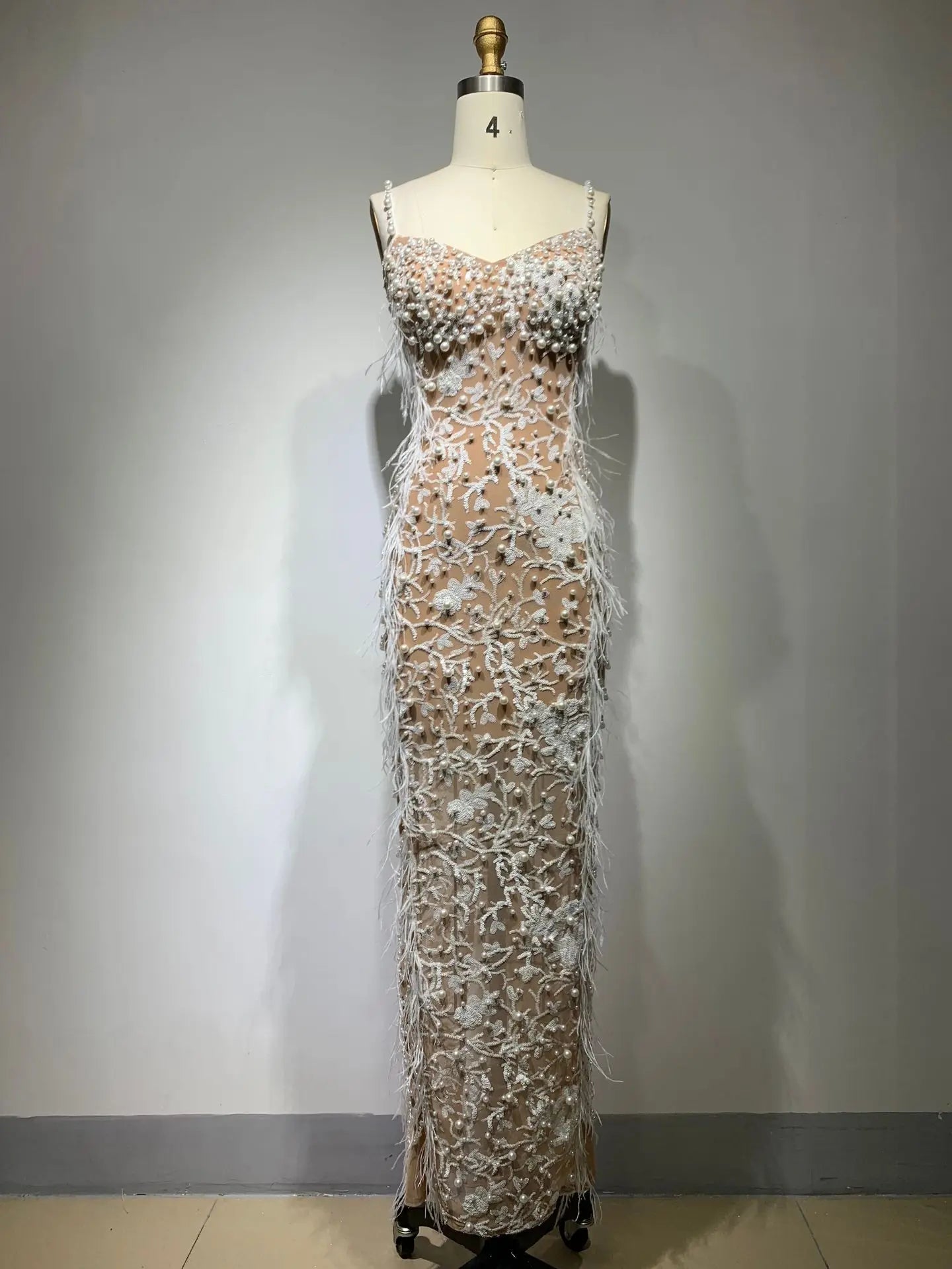 High Quality Gorgeous Feathers Beading Spaghetti Strap Bodycon Long Dress Woman Evening Dress Celebrity Birthday Party Outfit